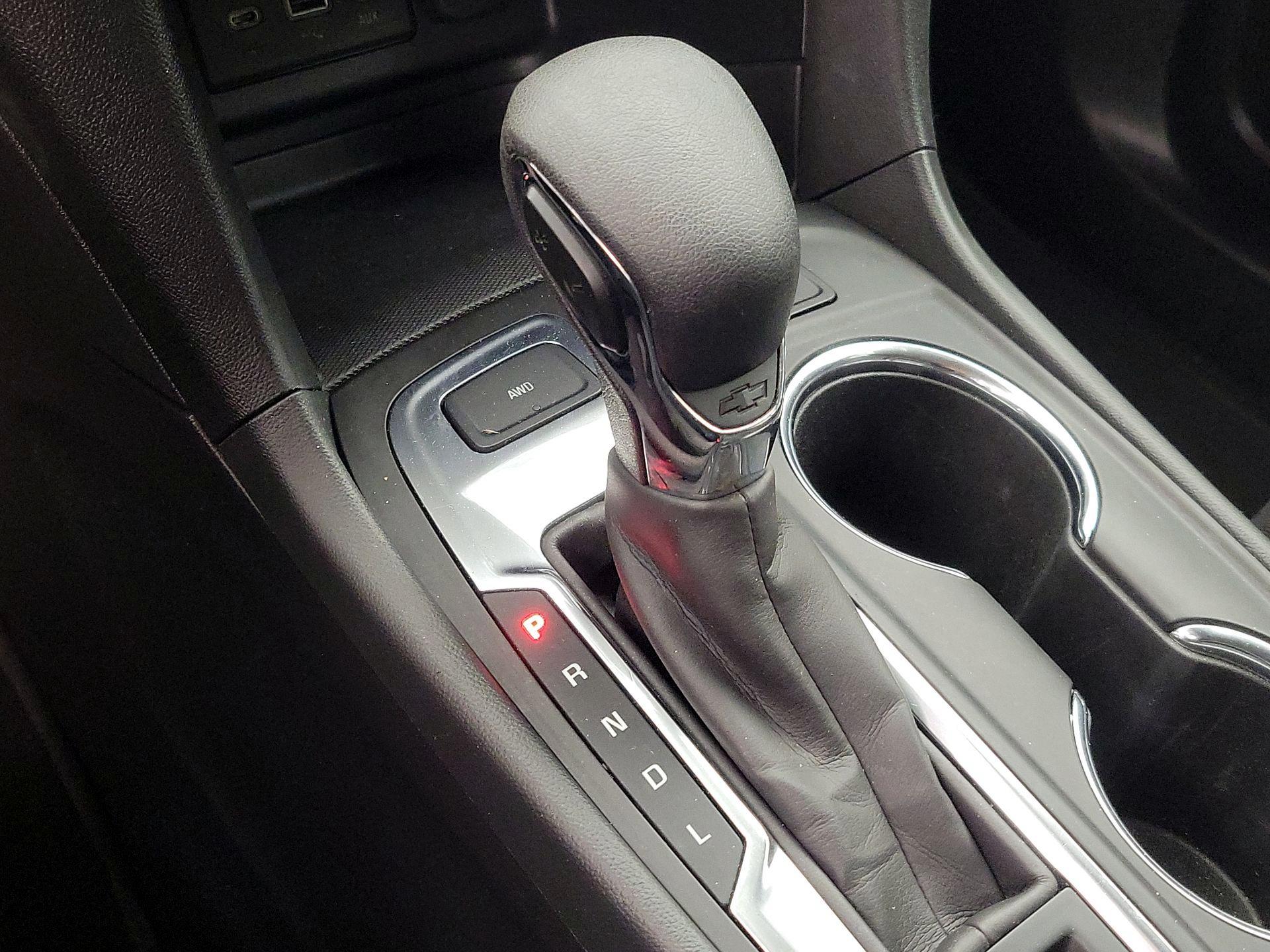 Thumbnail: 2022 Chevrolet Equinox - 17