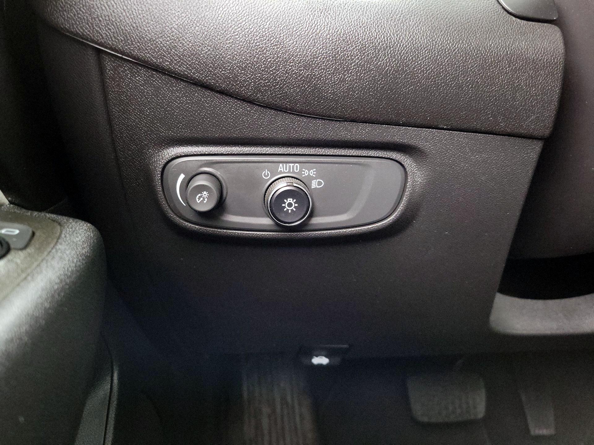 Thumbnail: 2023 Chevrolet Equinox - 13