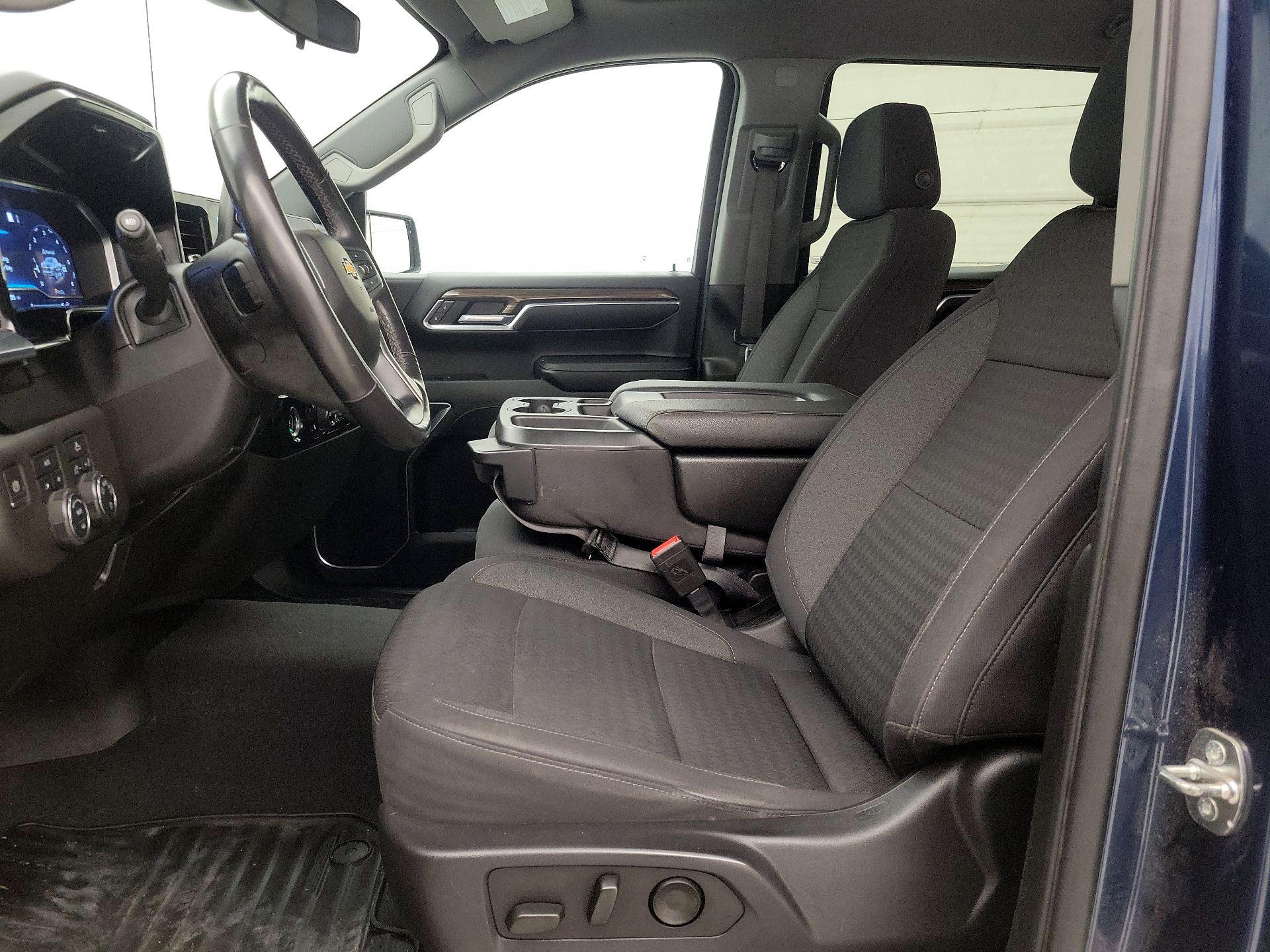 Thumbnail: 2022 Chevrolet Silverado 1500 - 11