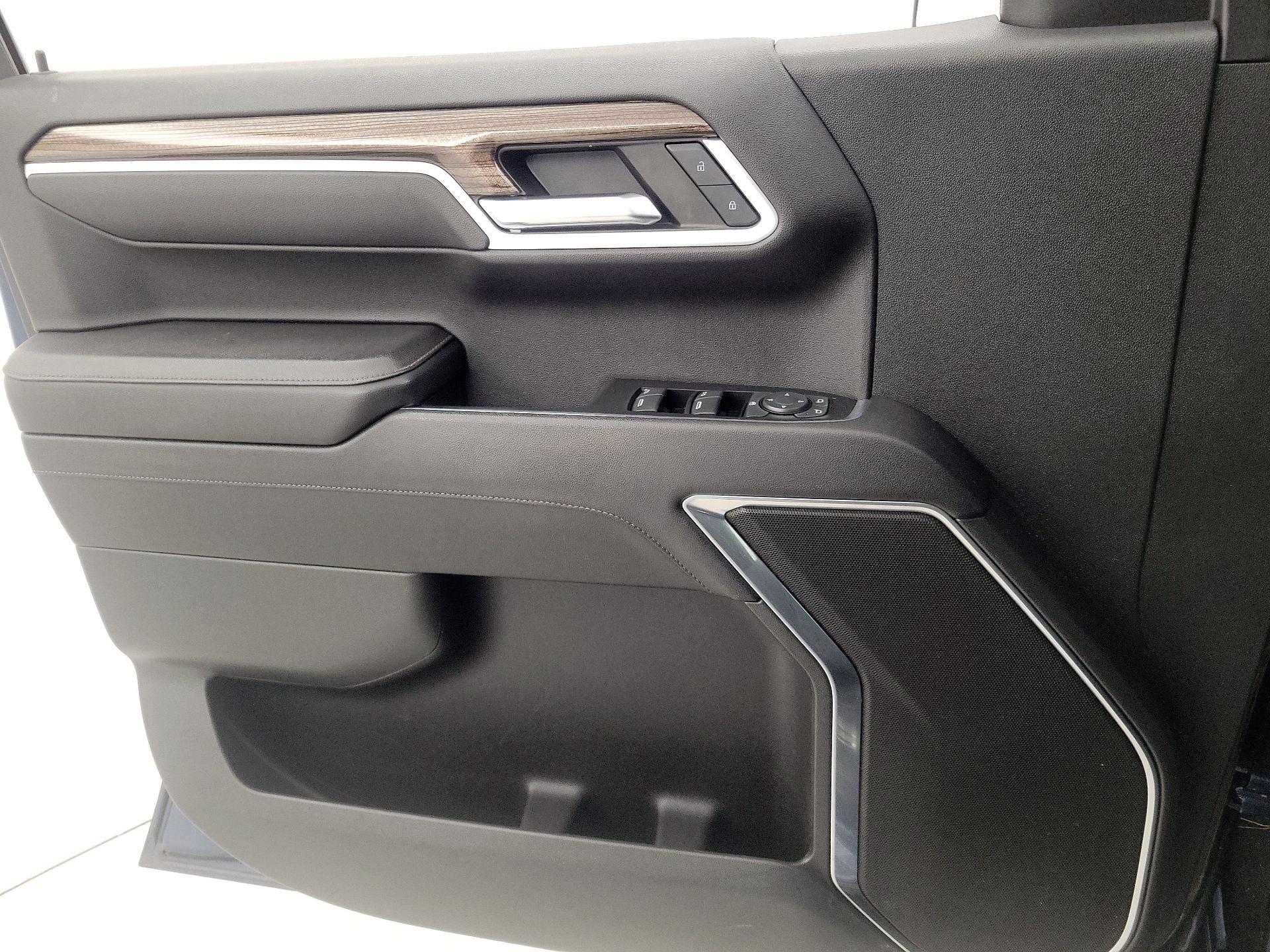 Thumbnail: 2022 Chevrolet Silverado 1500 - 12