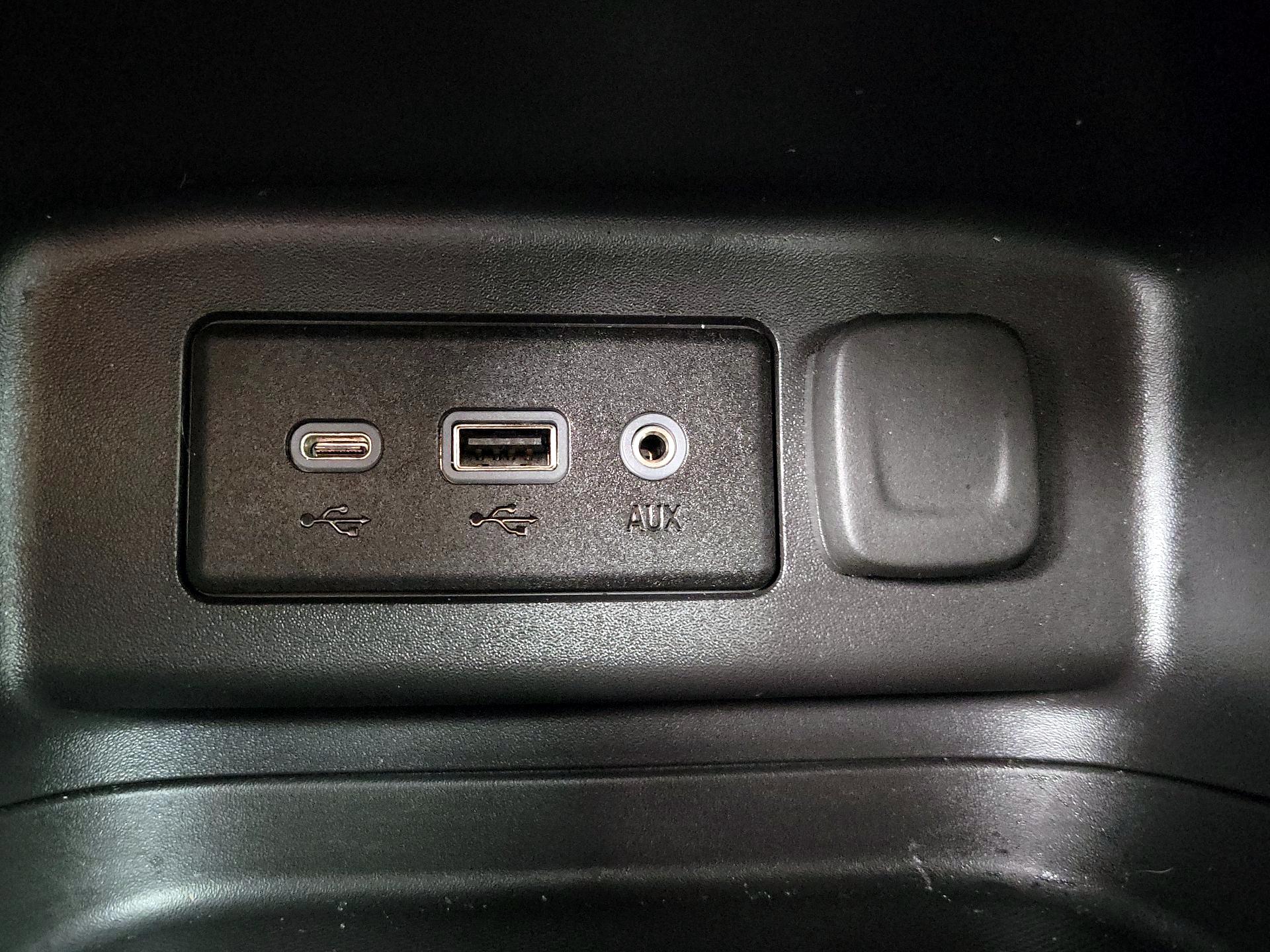 Thumbnail: 2024 Chevrolet Equinox - 18