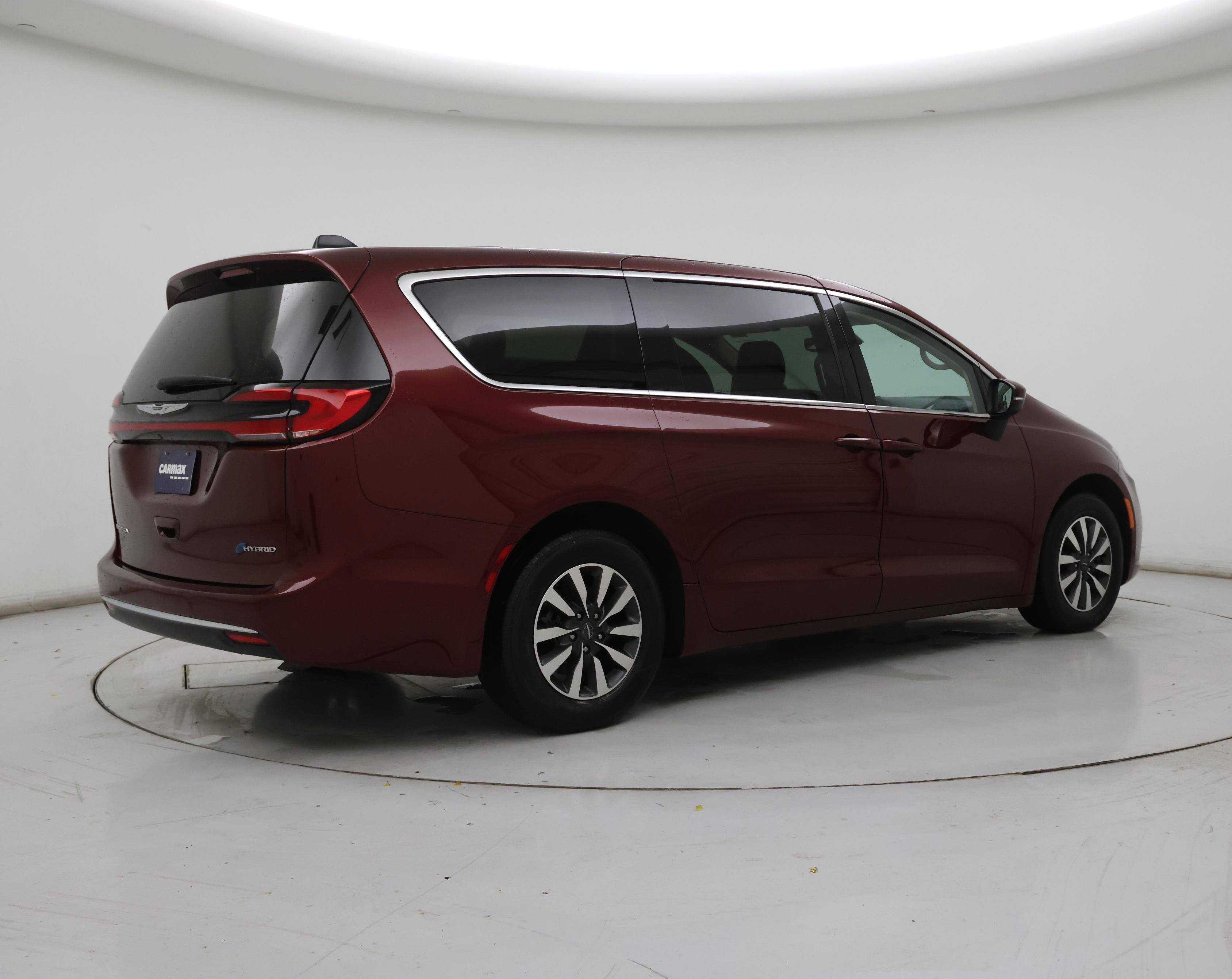 Thumbnail: 2023 Chrysler Pacifica - 8