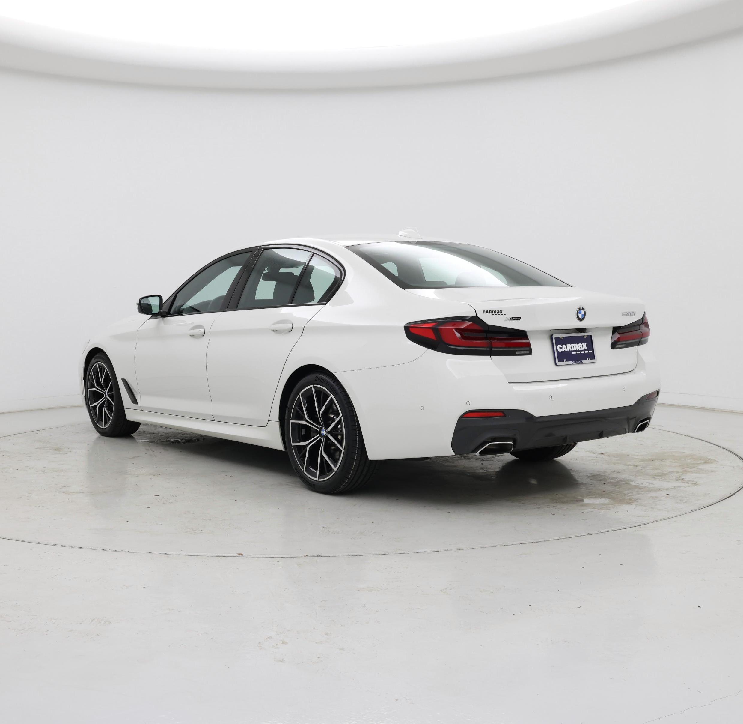 Thumbnail: 2023 BMW 5 Series - 2