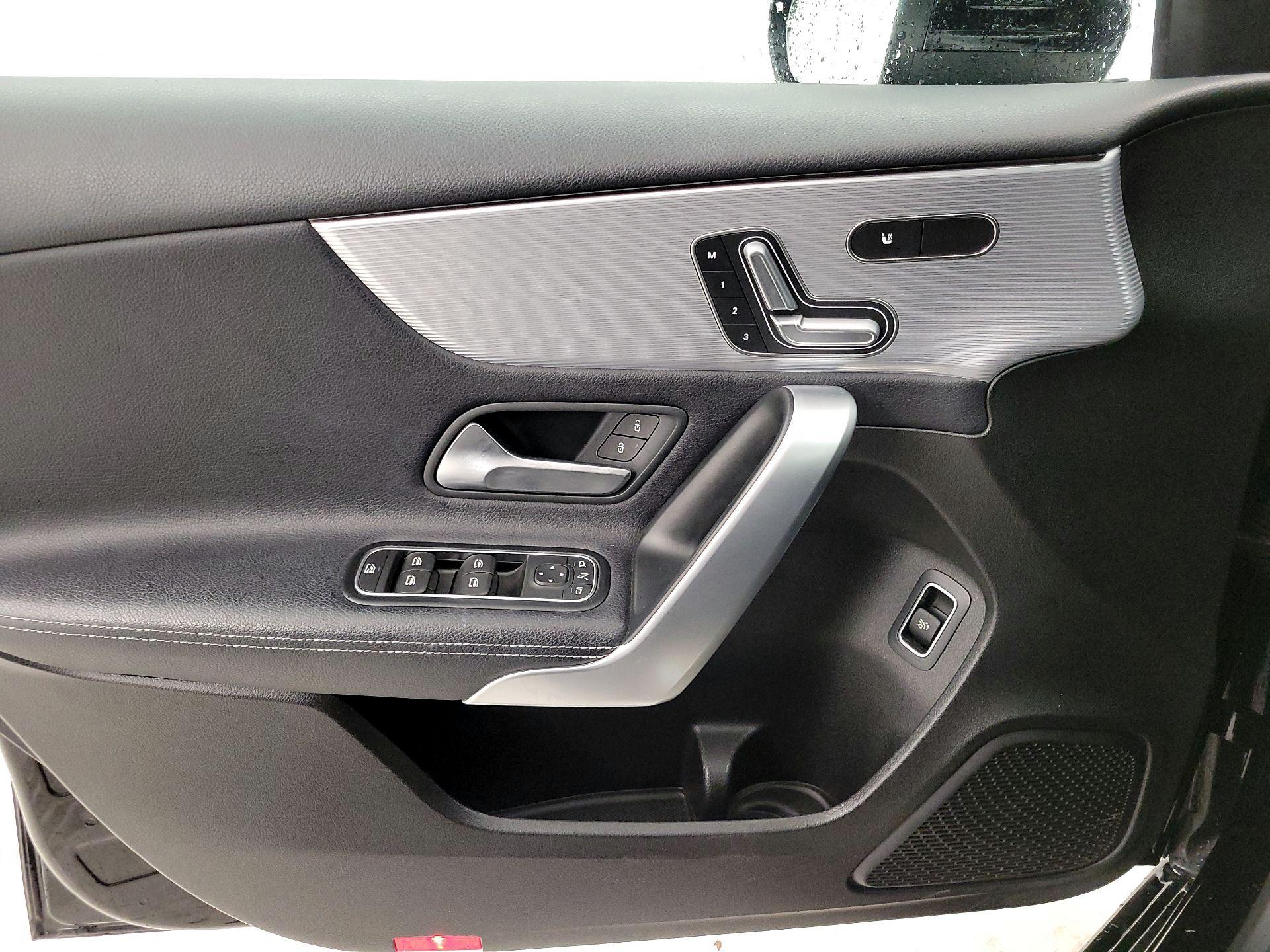 Thumbnail: 2020 Mercedes-Benz A-Class - 12