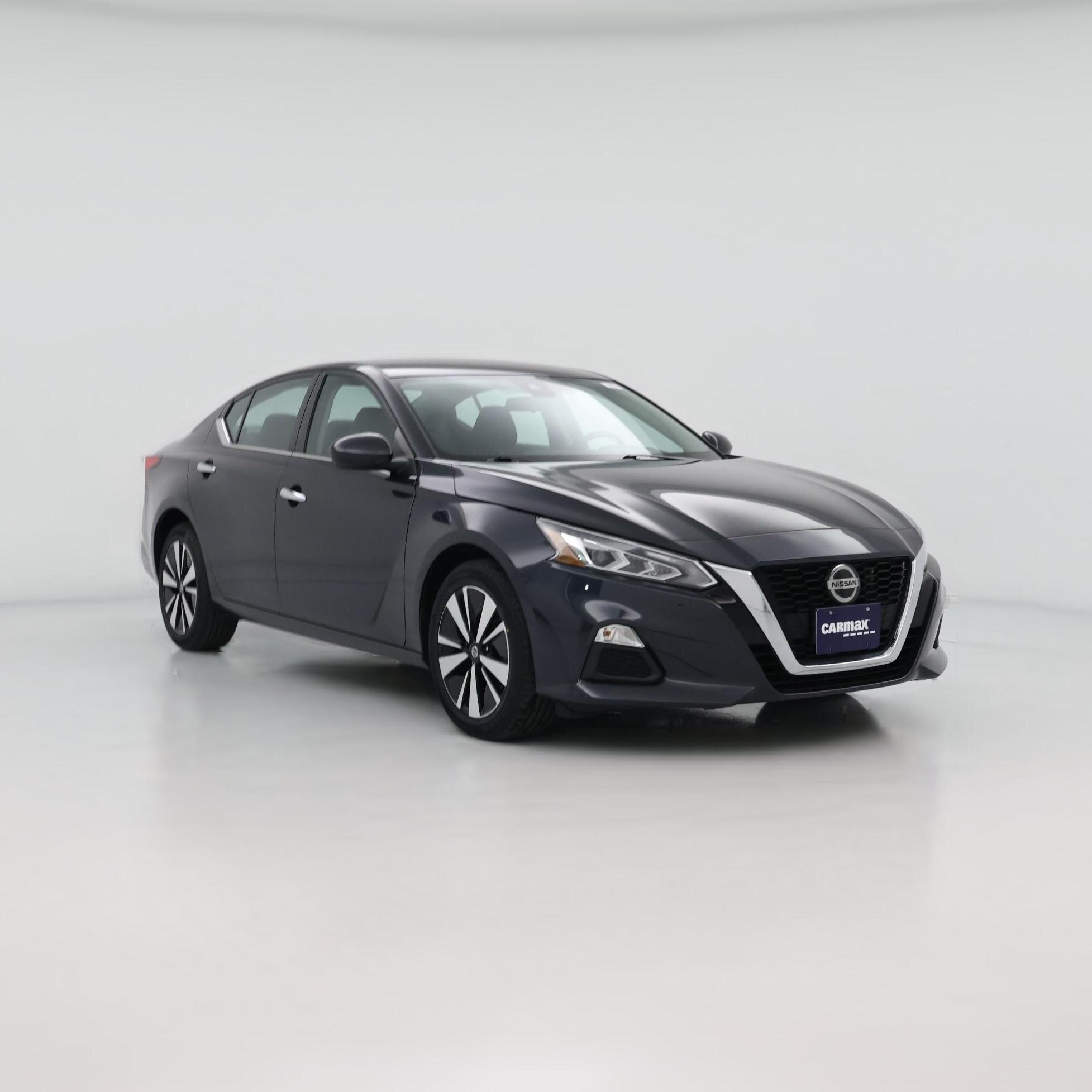 Thumbnail: 2022 Nissan Altima - 1