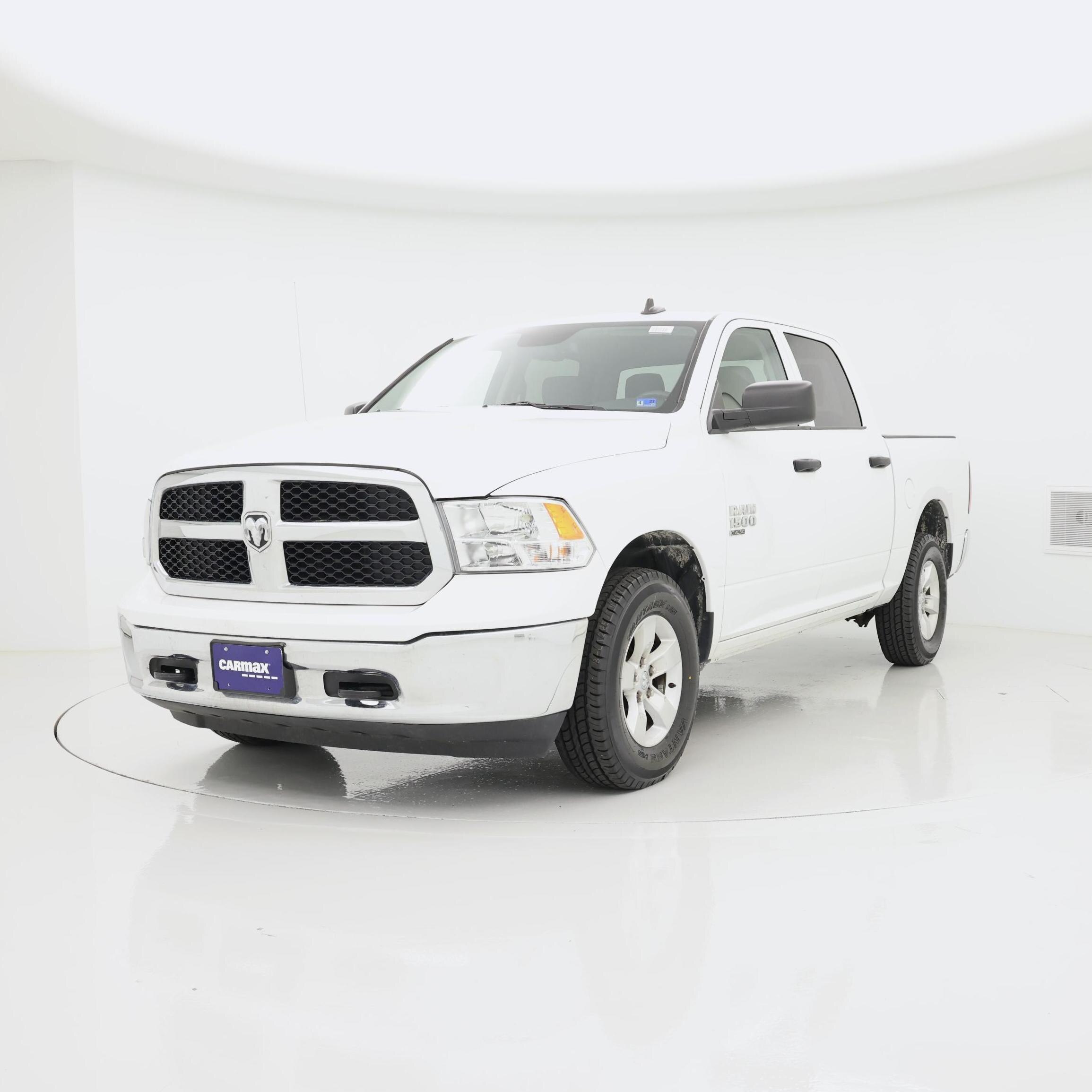 Thumbnail: 2022 RAM 1500 Classic - 4