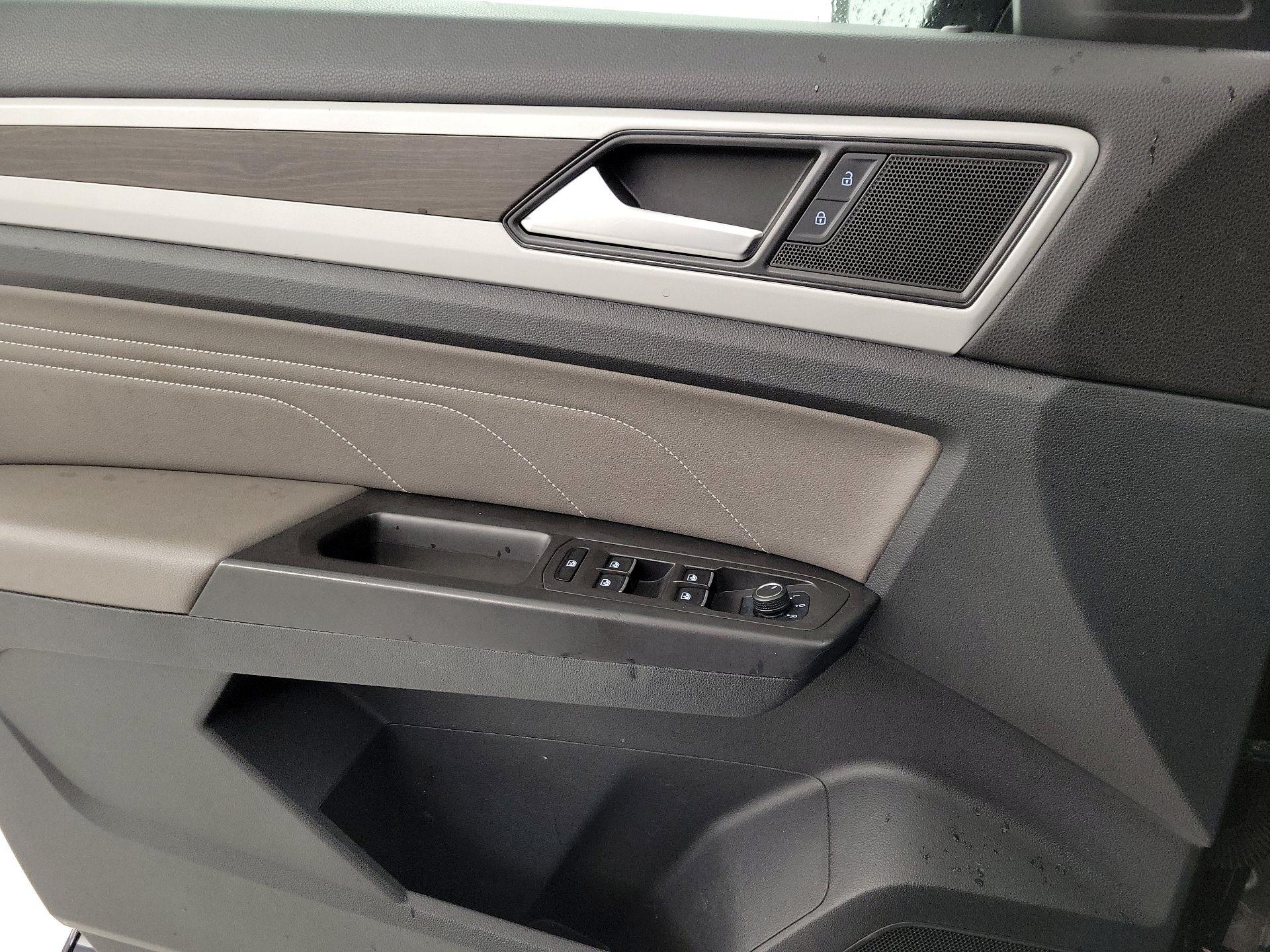 Thumbnail: 2022 Volkswagen Atlas - 12