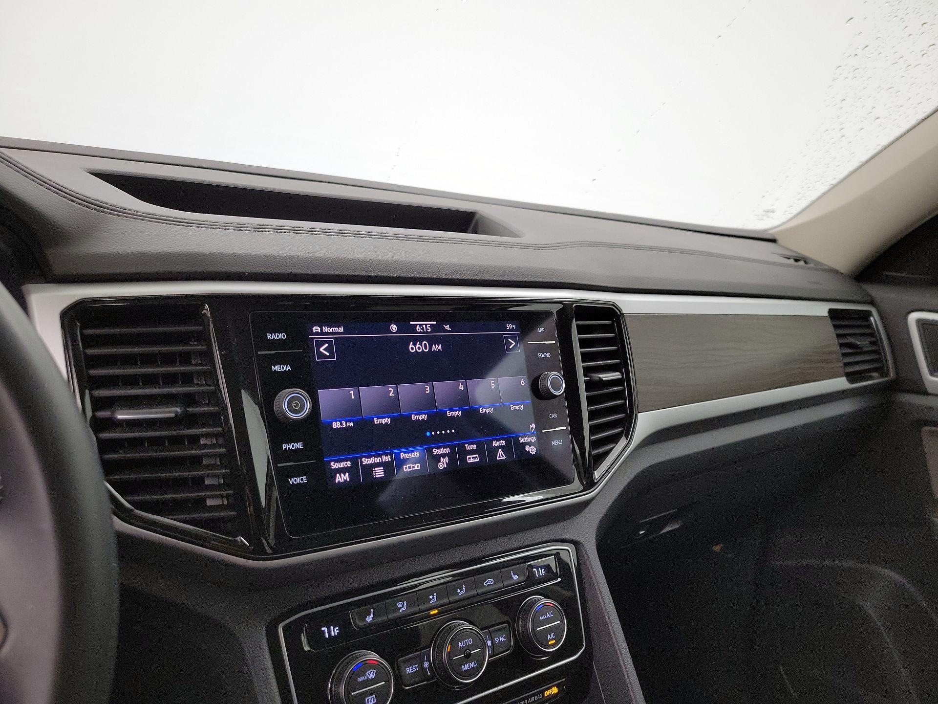 Thumbnail: 2022 Volkswagen Atlas - 15