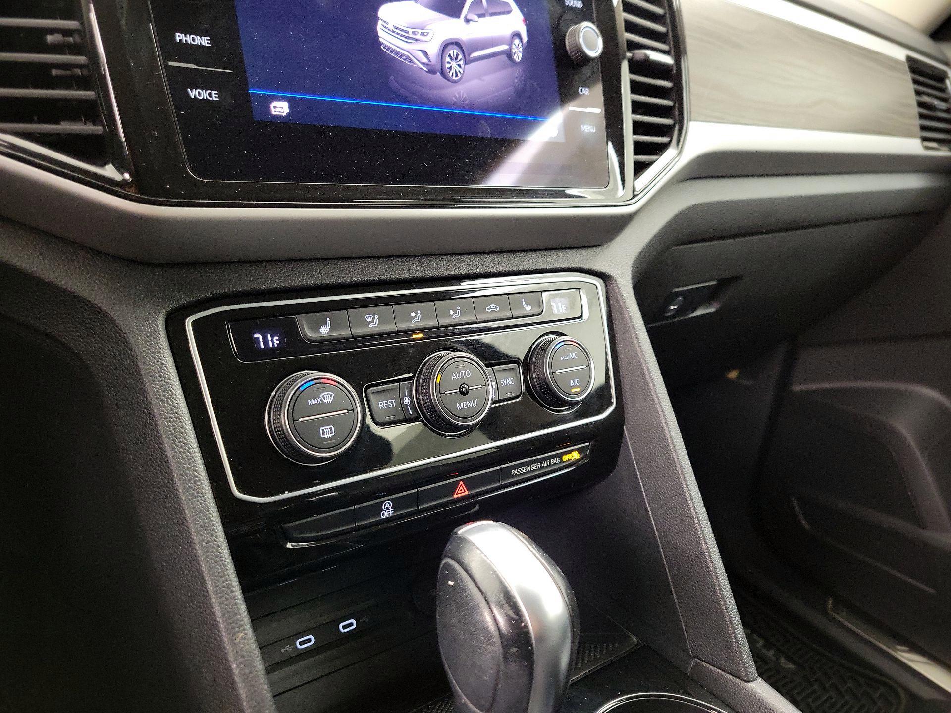 Thumbnail: 2022 Volkswagen Atlas - 16