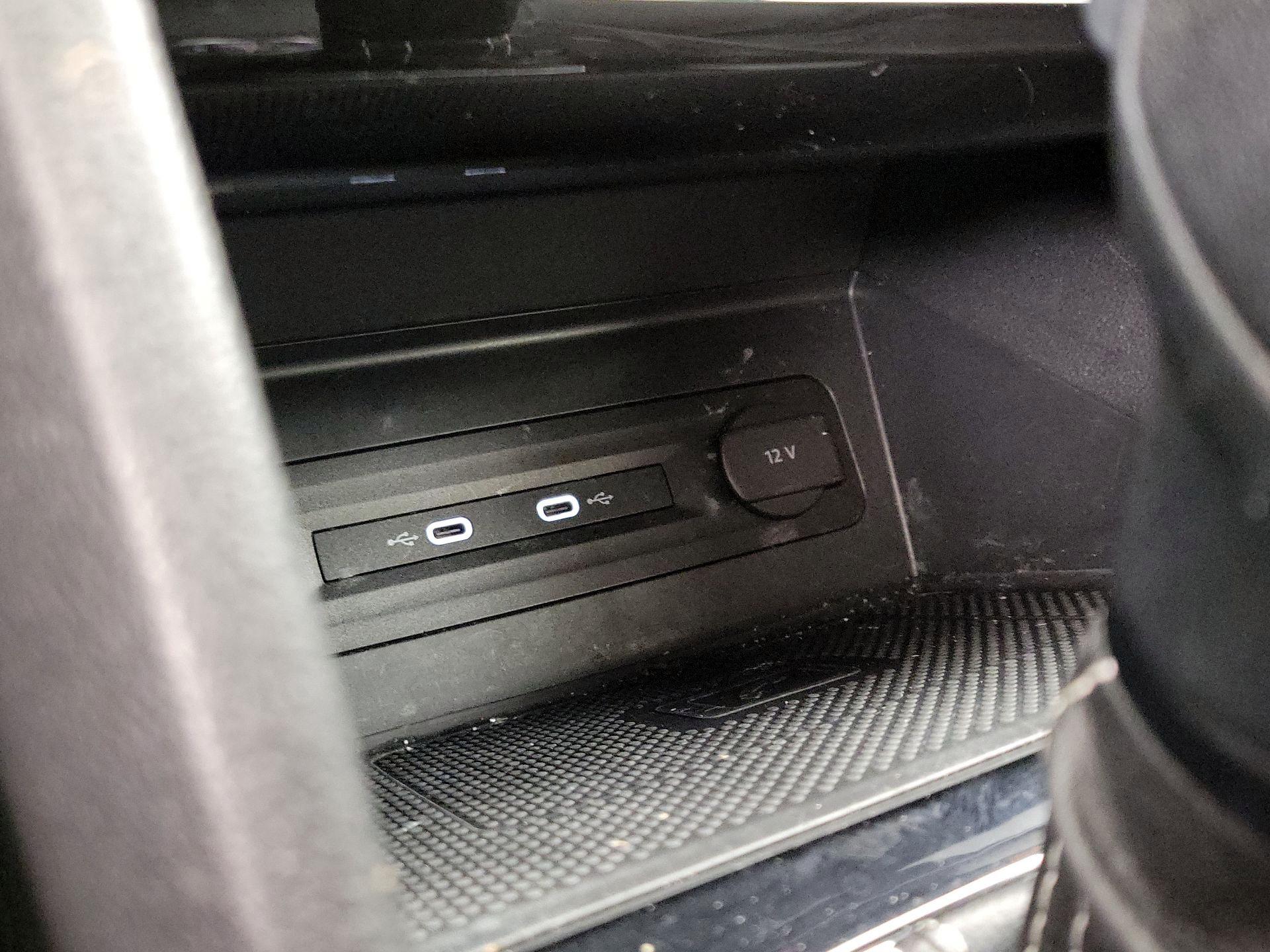 Thumbnail: 2022 Volkswagen Atlas - 18