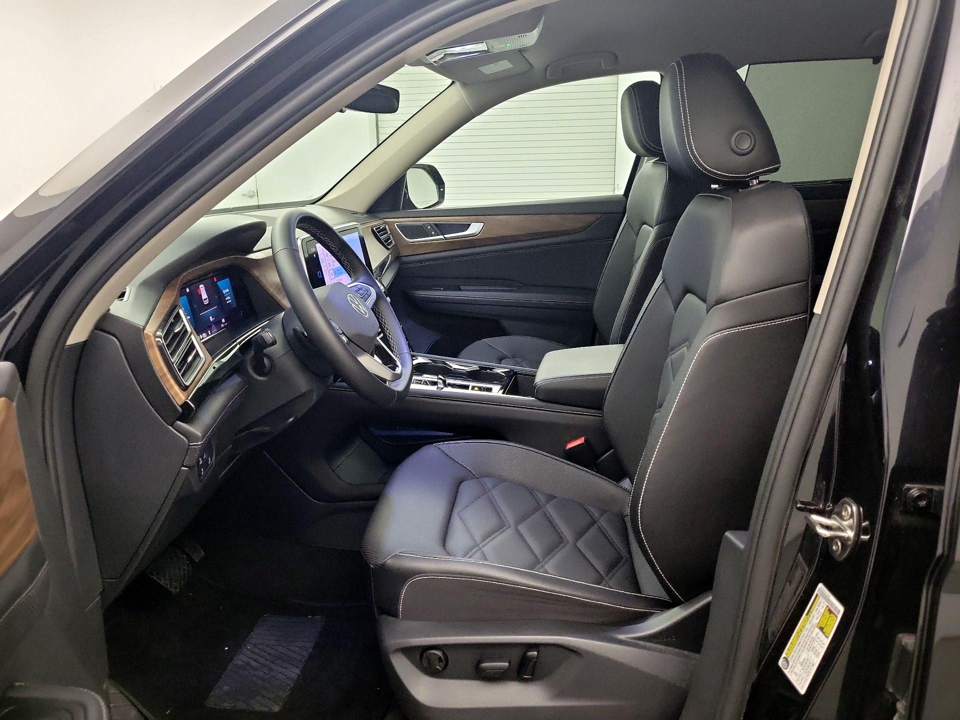 Thumbnail: 2025 Volkswagen Atlas - 9