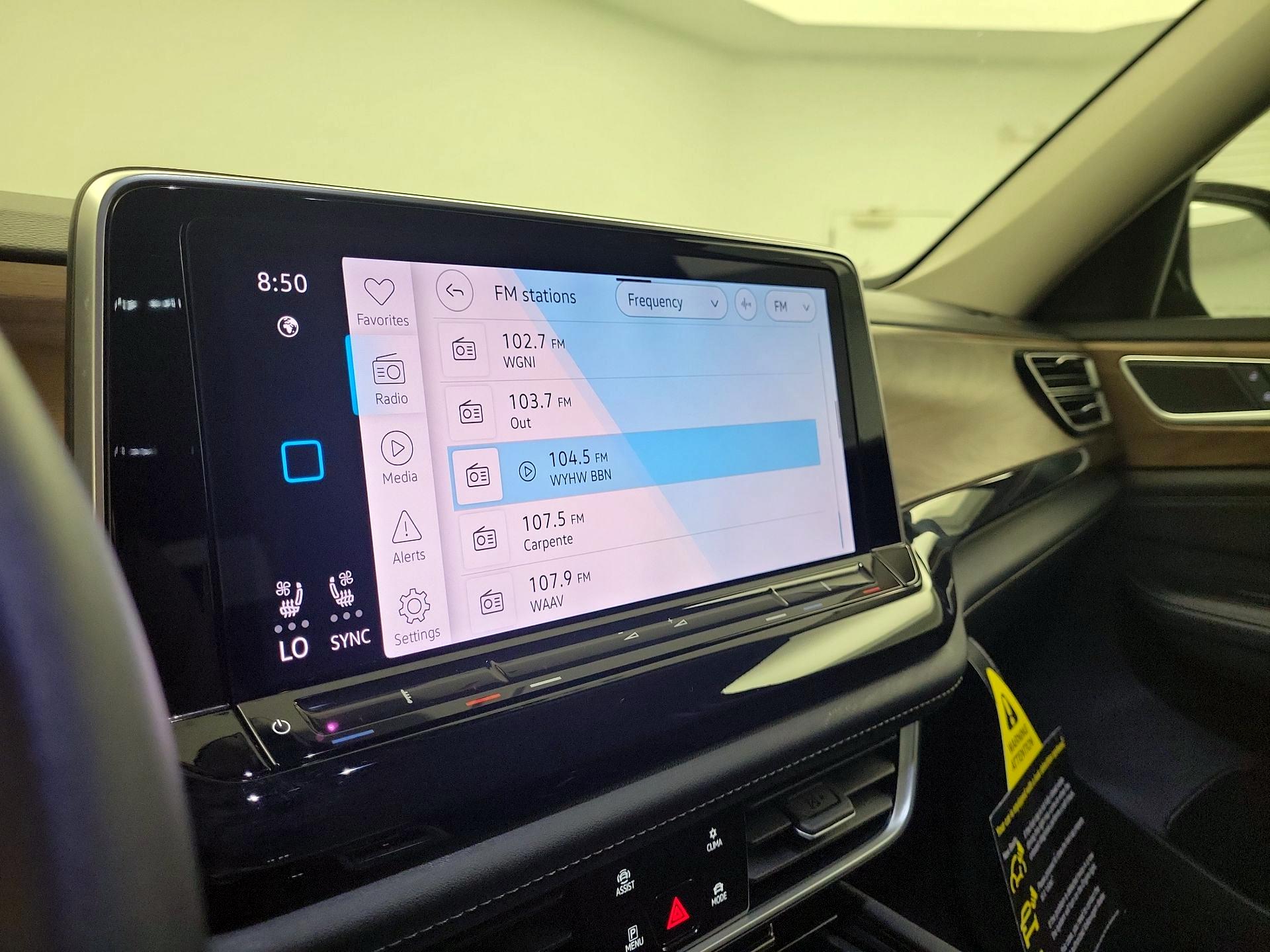 Thumbnail: 2025 Volkswagen Atlas - 13