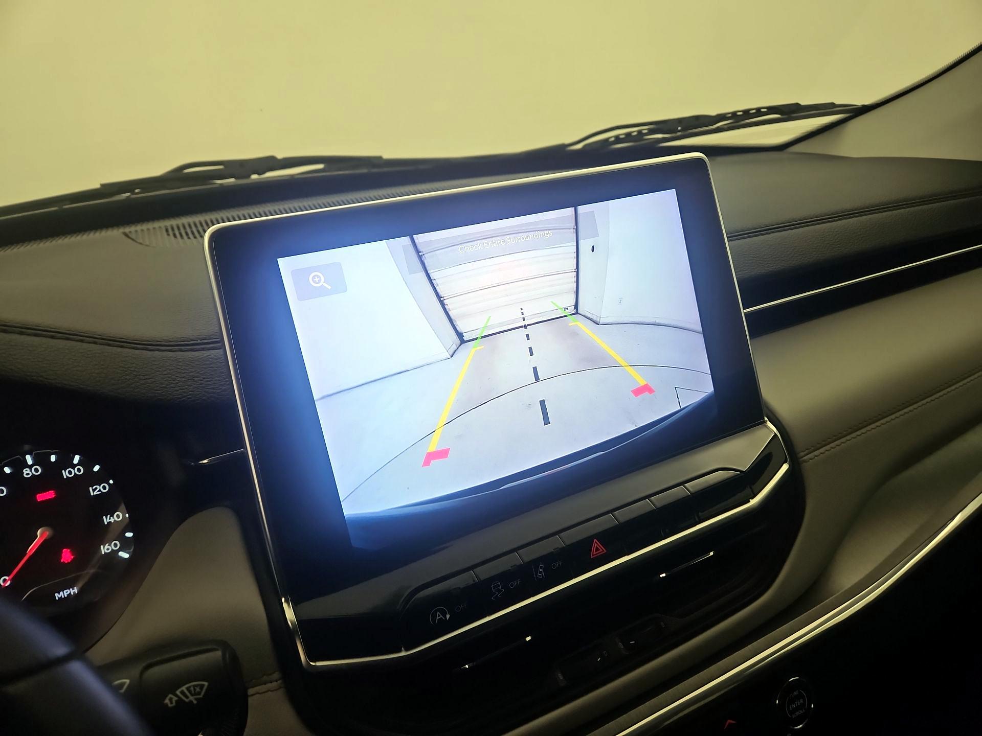 Thumbnail: 2022 Jeep Compass - 14