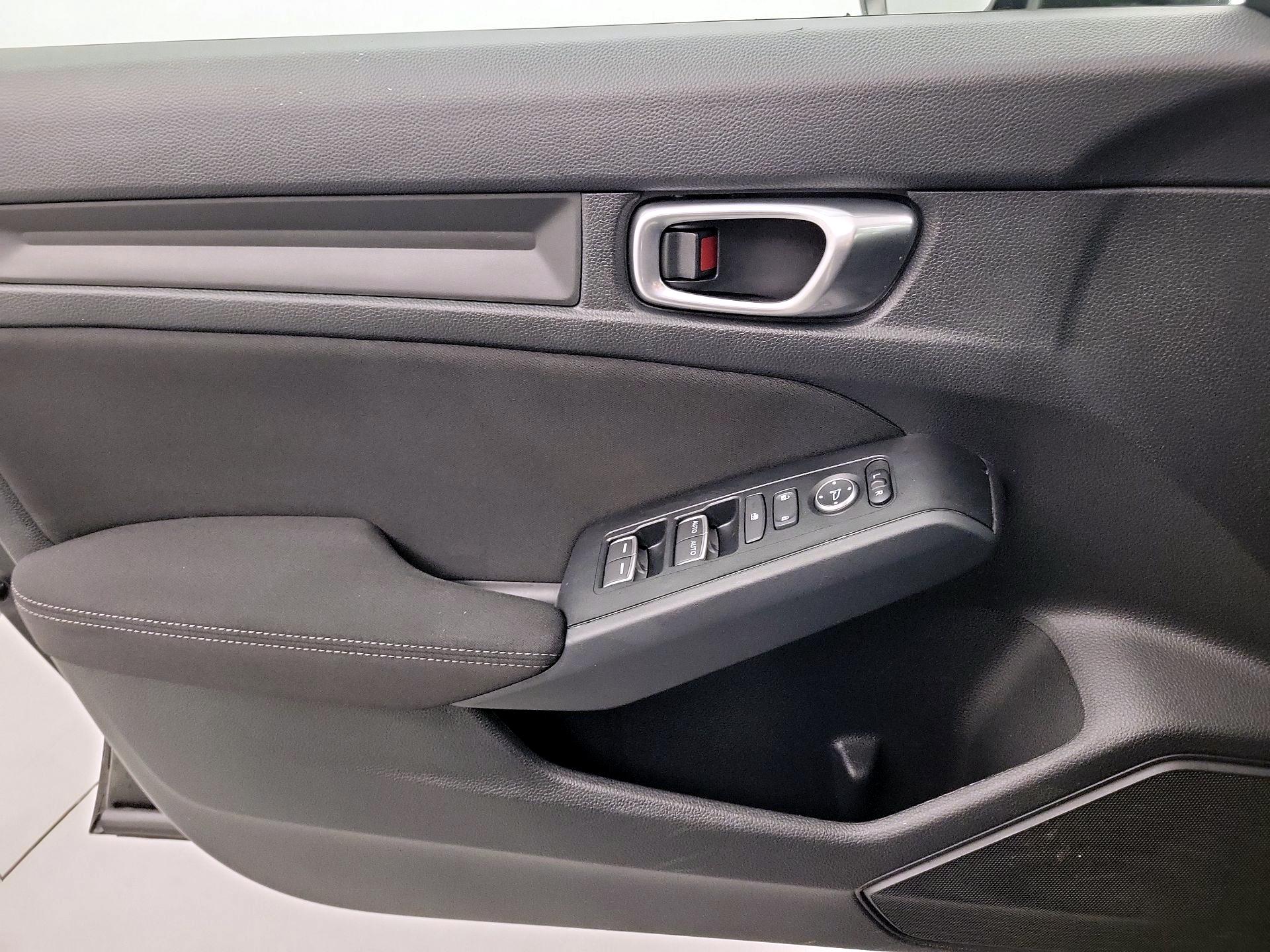 Thumbnail: 2023 Honda Civic - 10