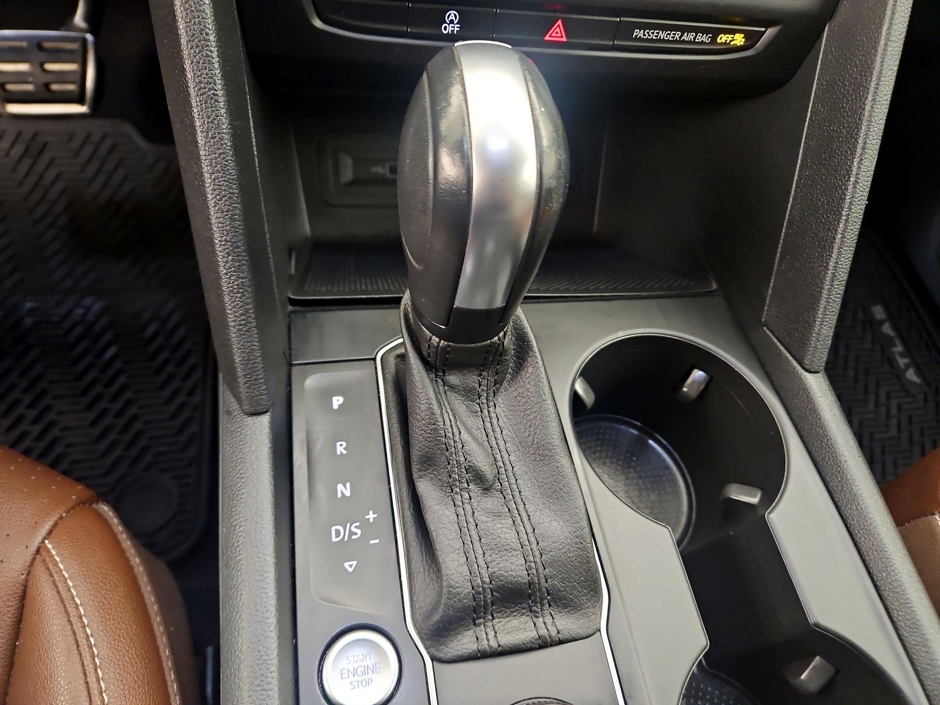 Thumbnail: 2021 Volkswagen Atlas - 17