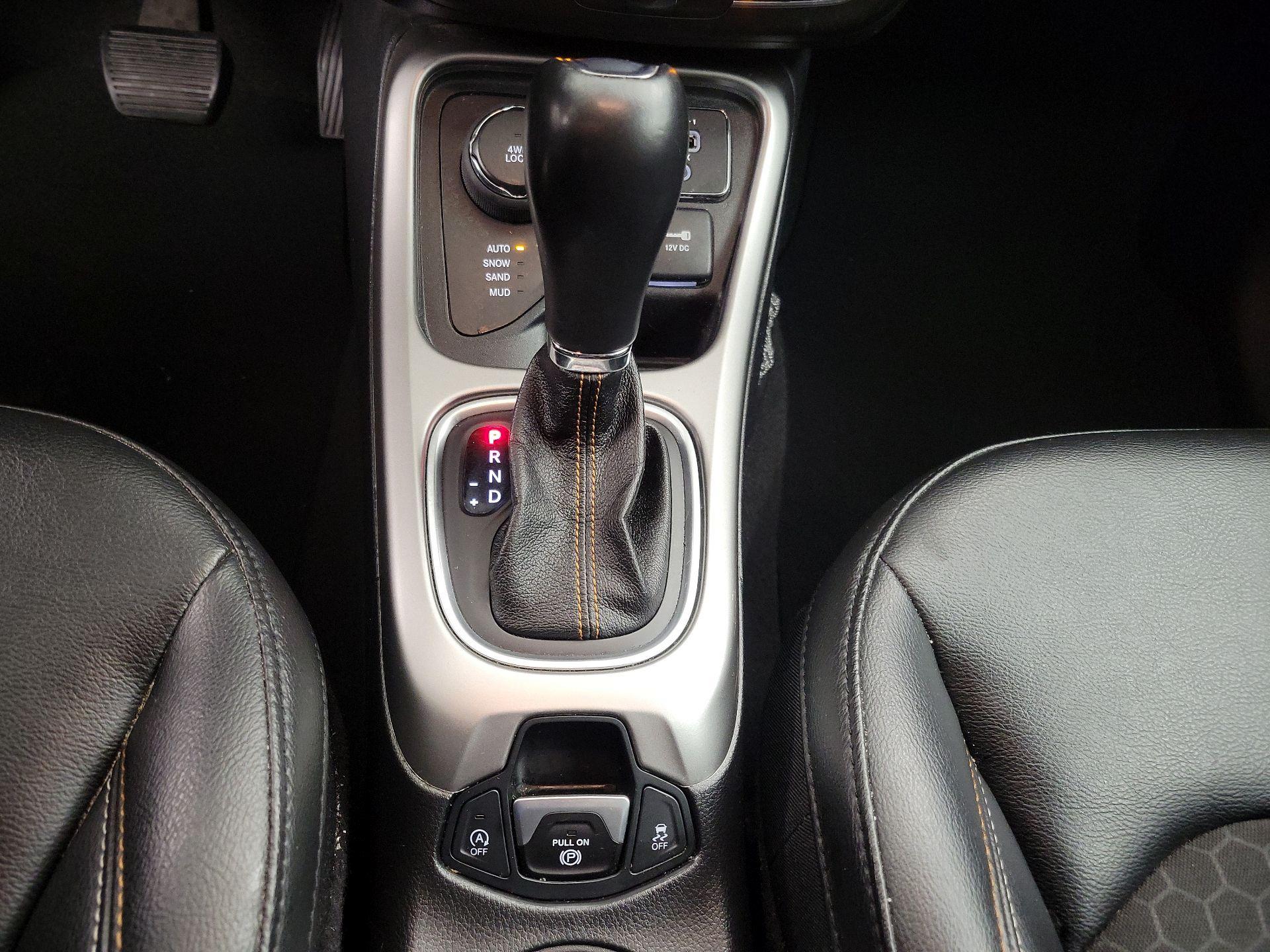 Thumbnail: 2020 Jeep Compass - 17