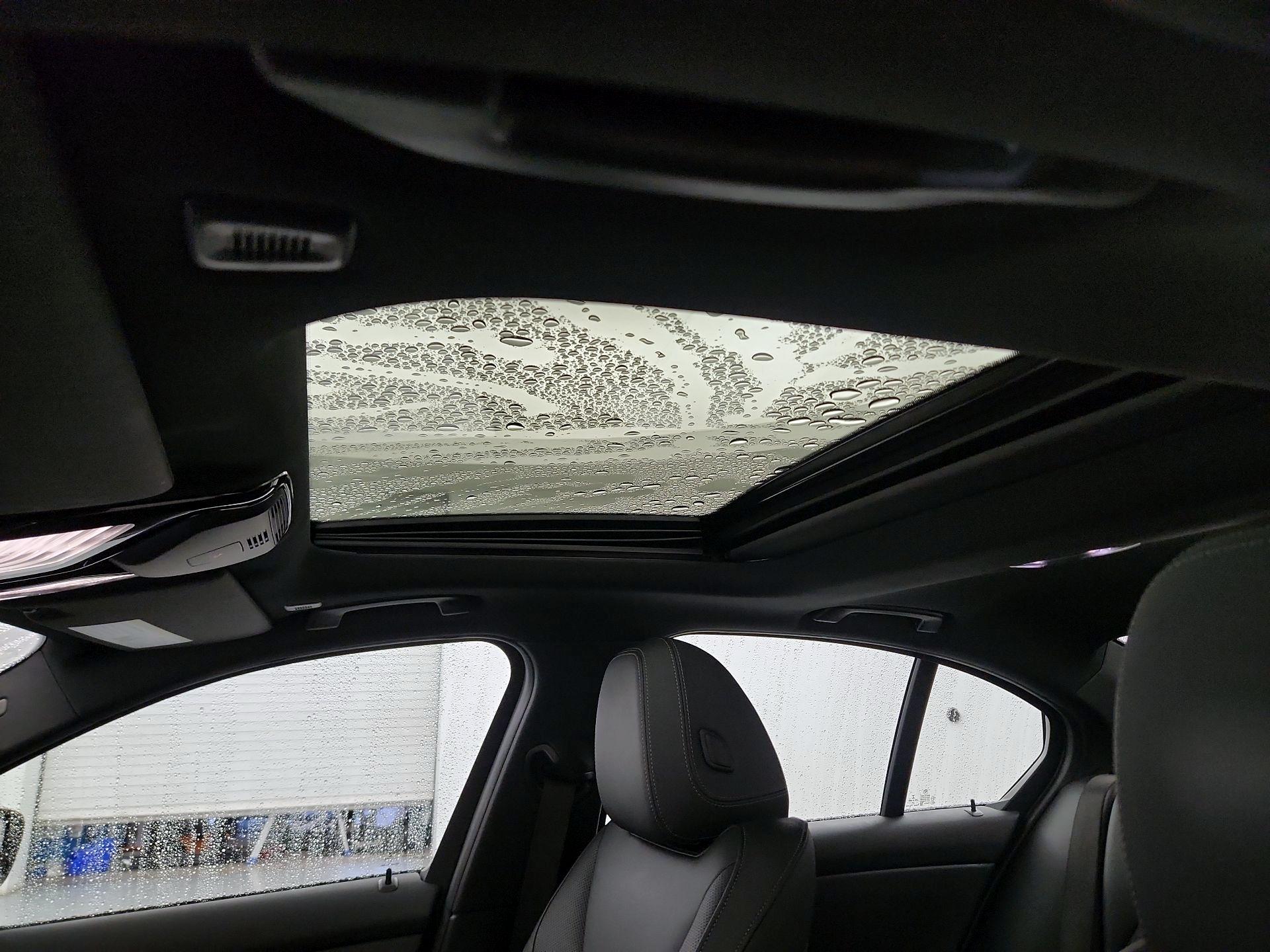 Thumbnail: 2023 BMW 3 Series - 18