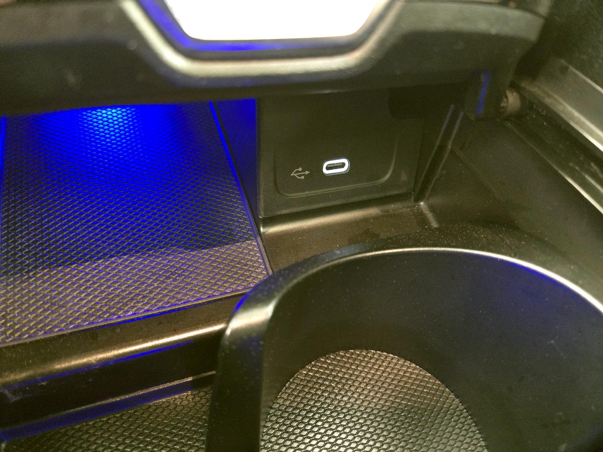 Thumbnail: 2022 Mercedes-Benz C-Class - 19