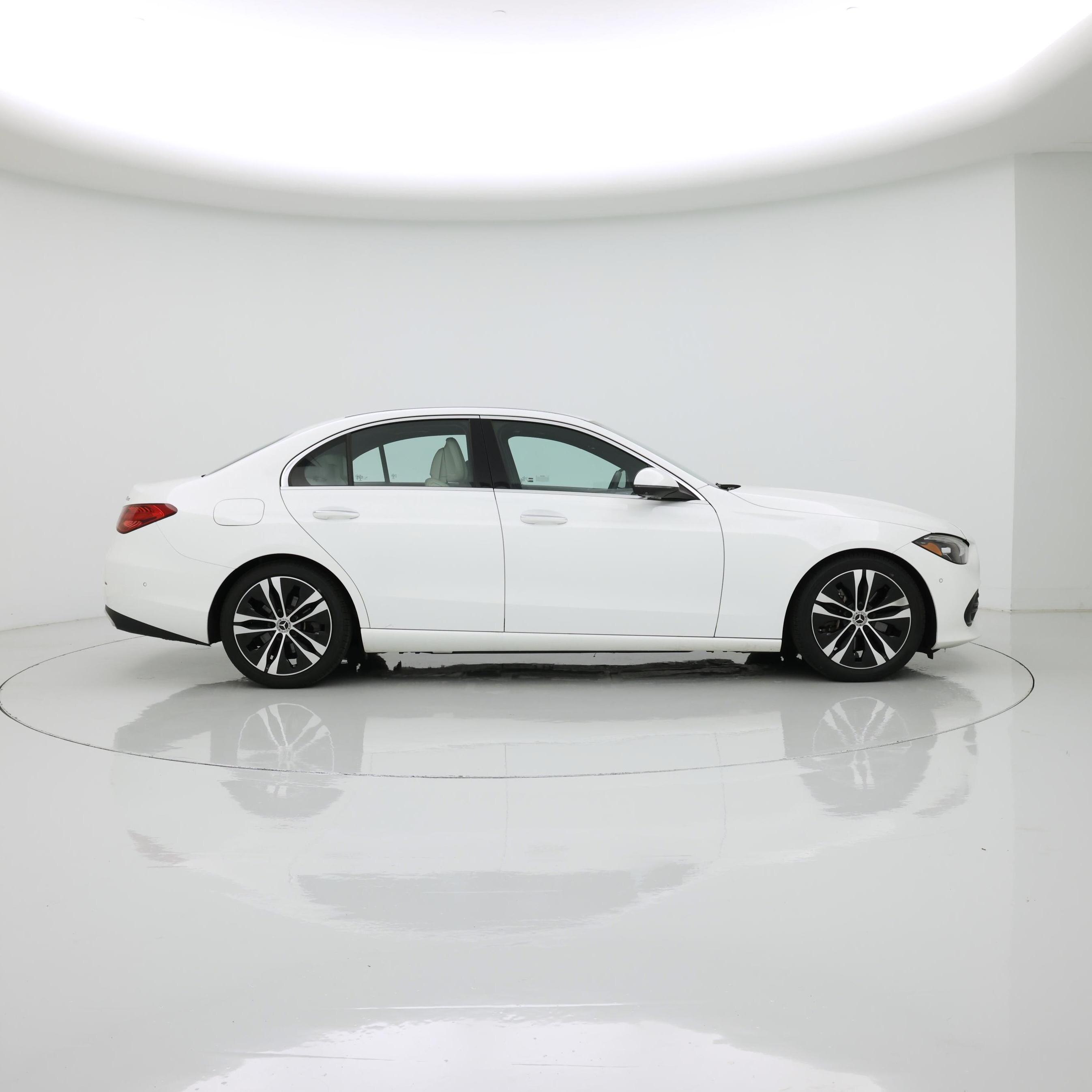 Thumbnail: 2022 Mercedes-Benz C-Class - 7