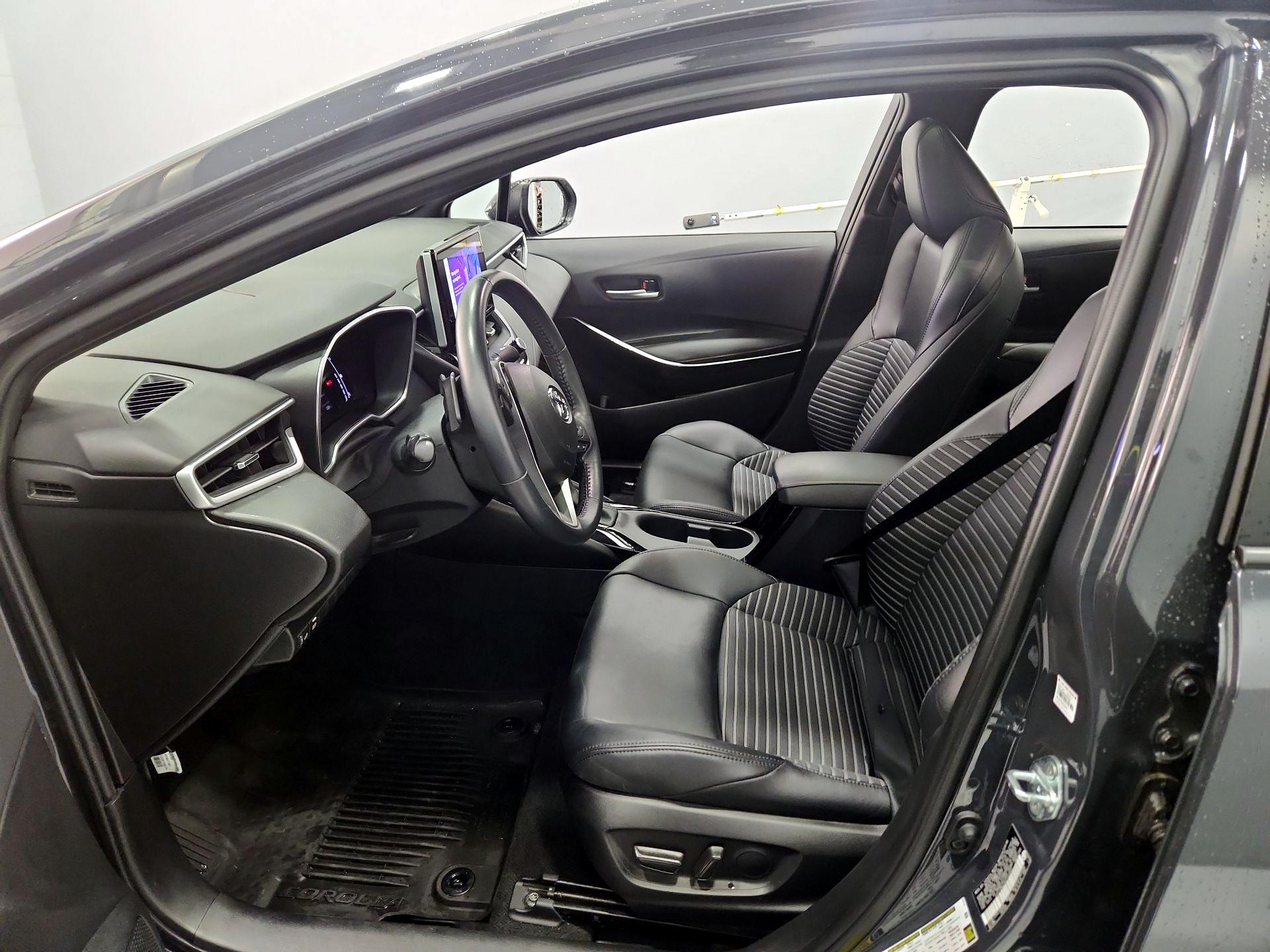 Thumbnail: 2023 Toyota Corolla - 11