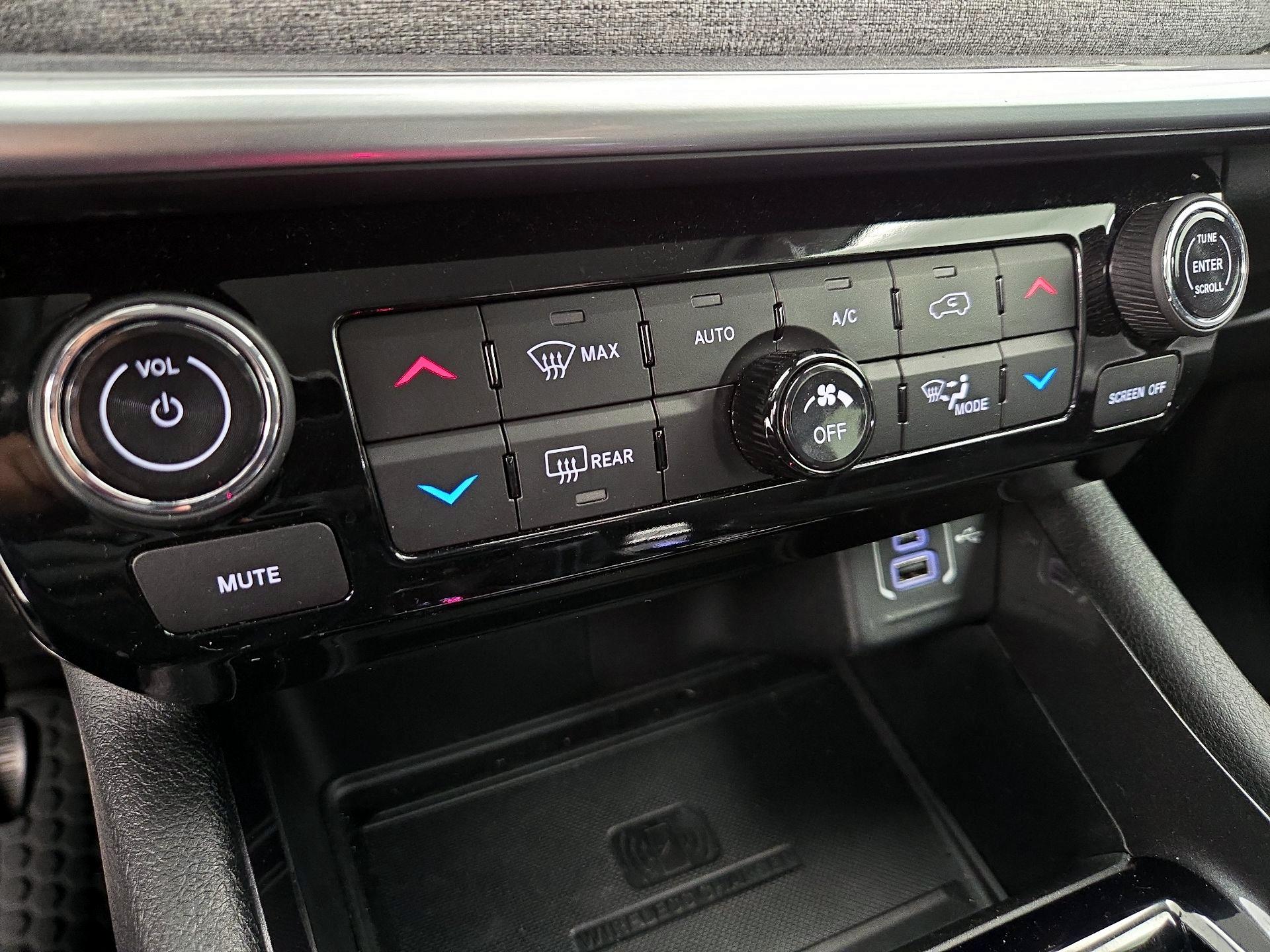 Thumbnail: 2022 Jeep Compass - 16