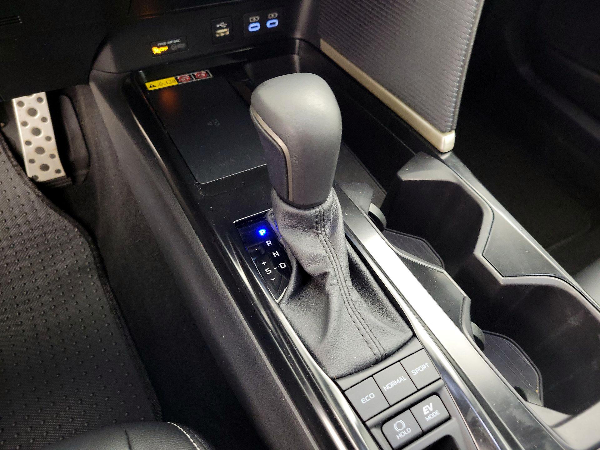 Thumbnail: 2025 Toyota Camry - 17