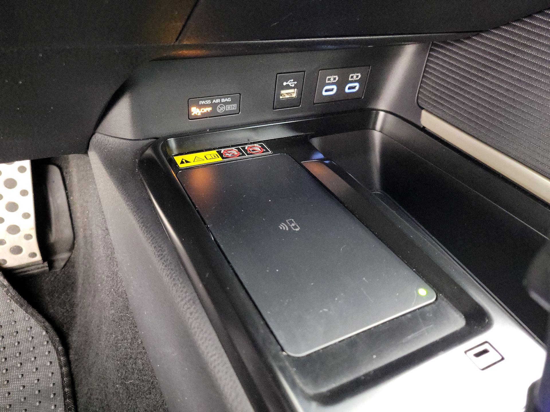 Thumbnail: 2025 Toyota Camry - 18