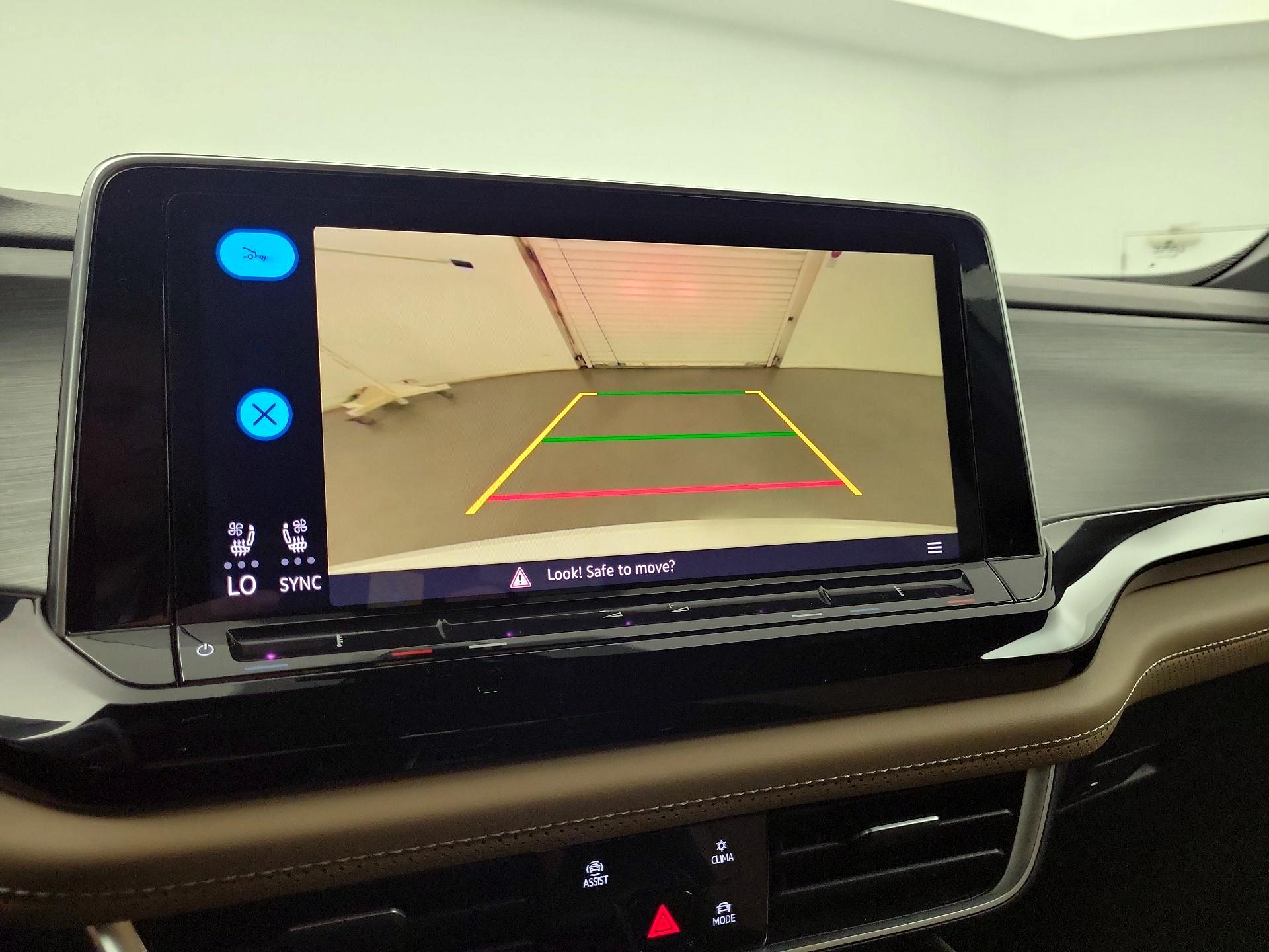 Thumbnail: 2024 Volkswagen Atlas - 12