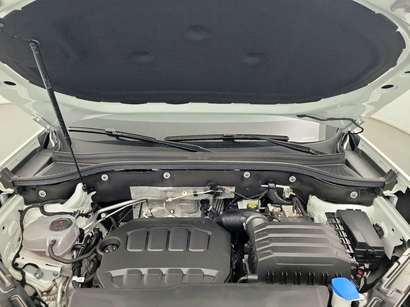 2024 Volkswagen Atlas Cross Sport SE - Photo 20