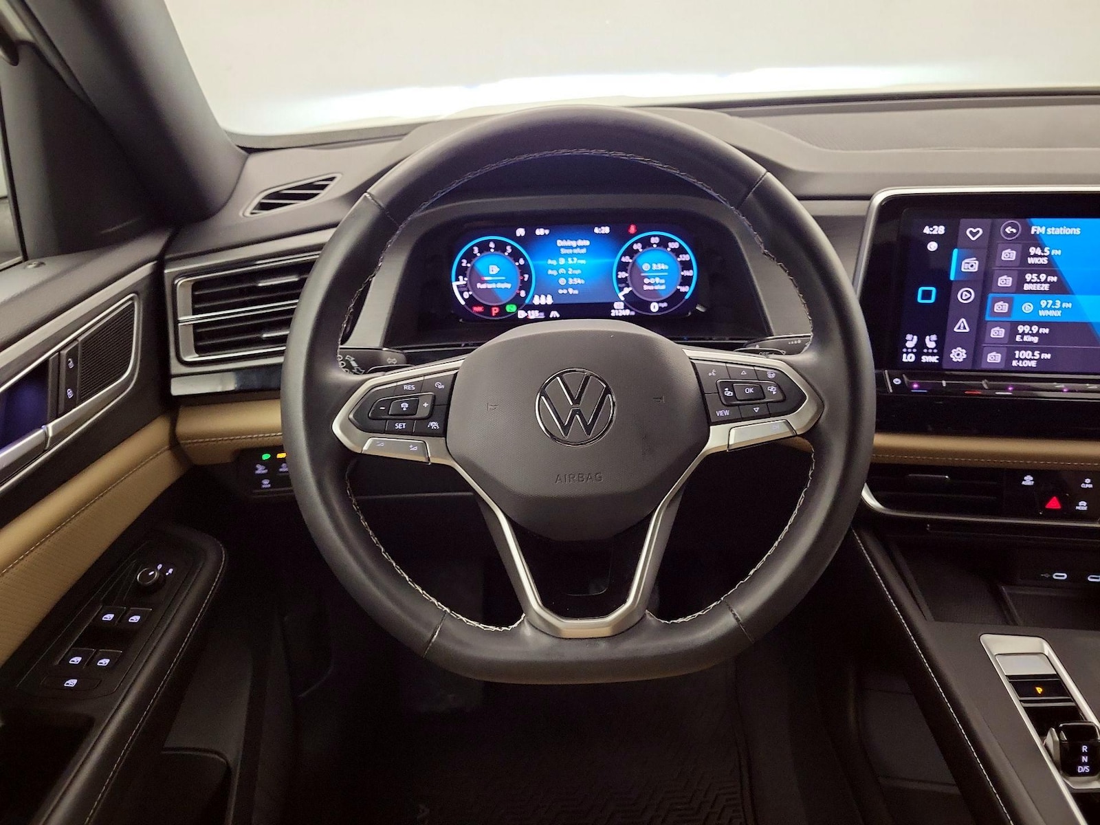 2024 Volkswagen Atlas Cross Sport SE - Photo 9