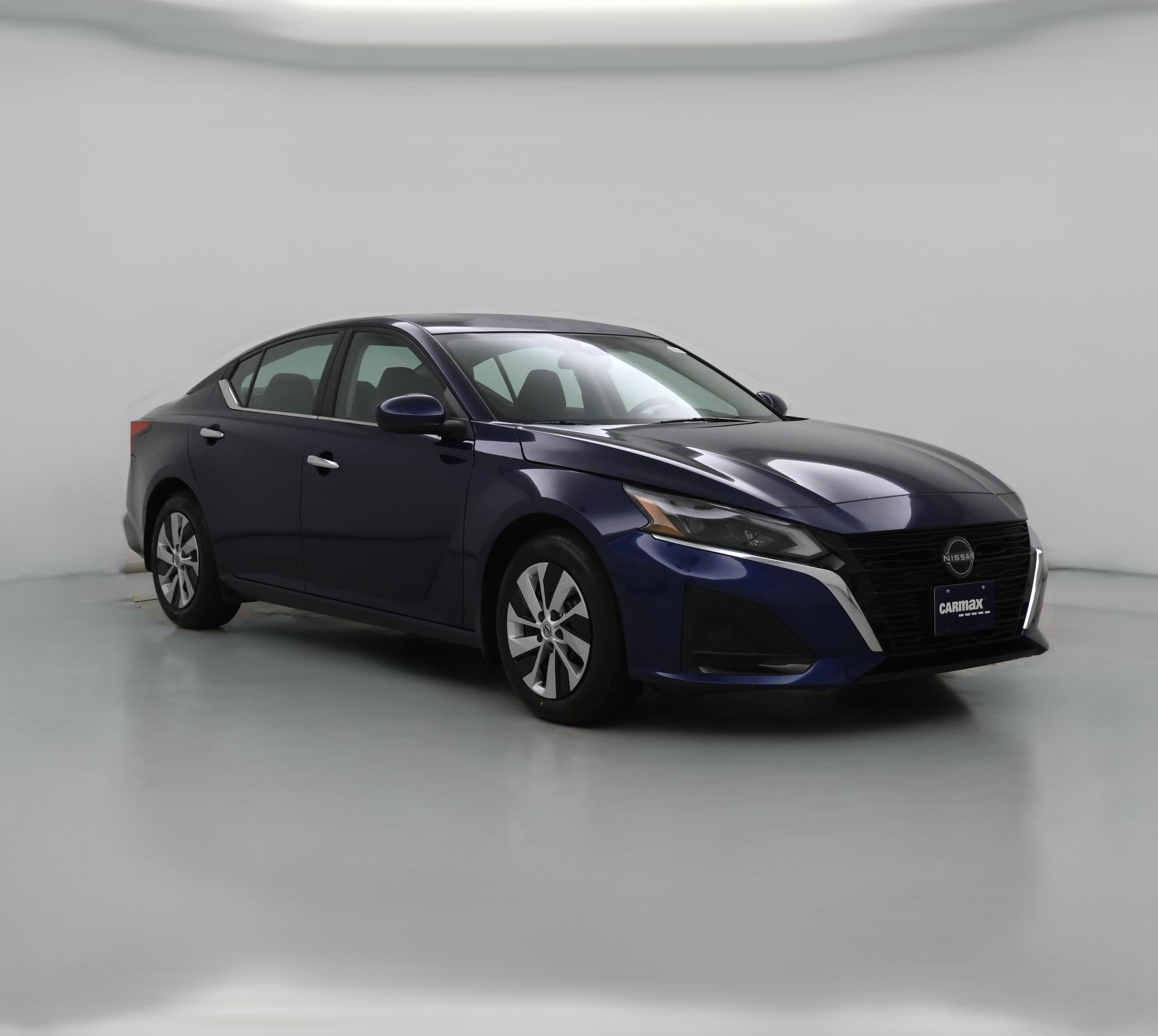 Thumbnail: 2023 Nissan Altima - 1