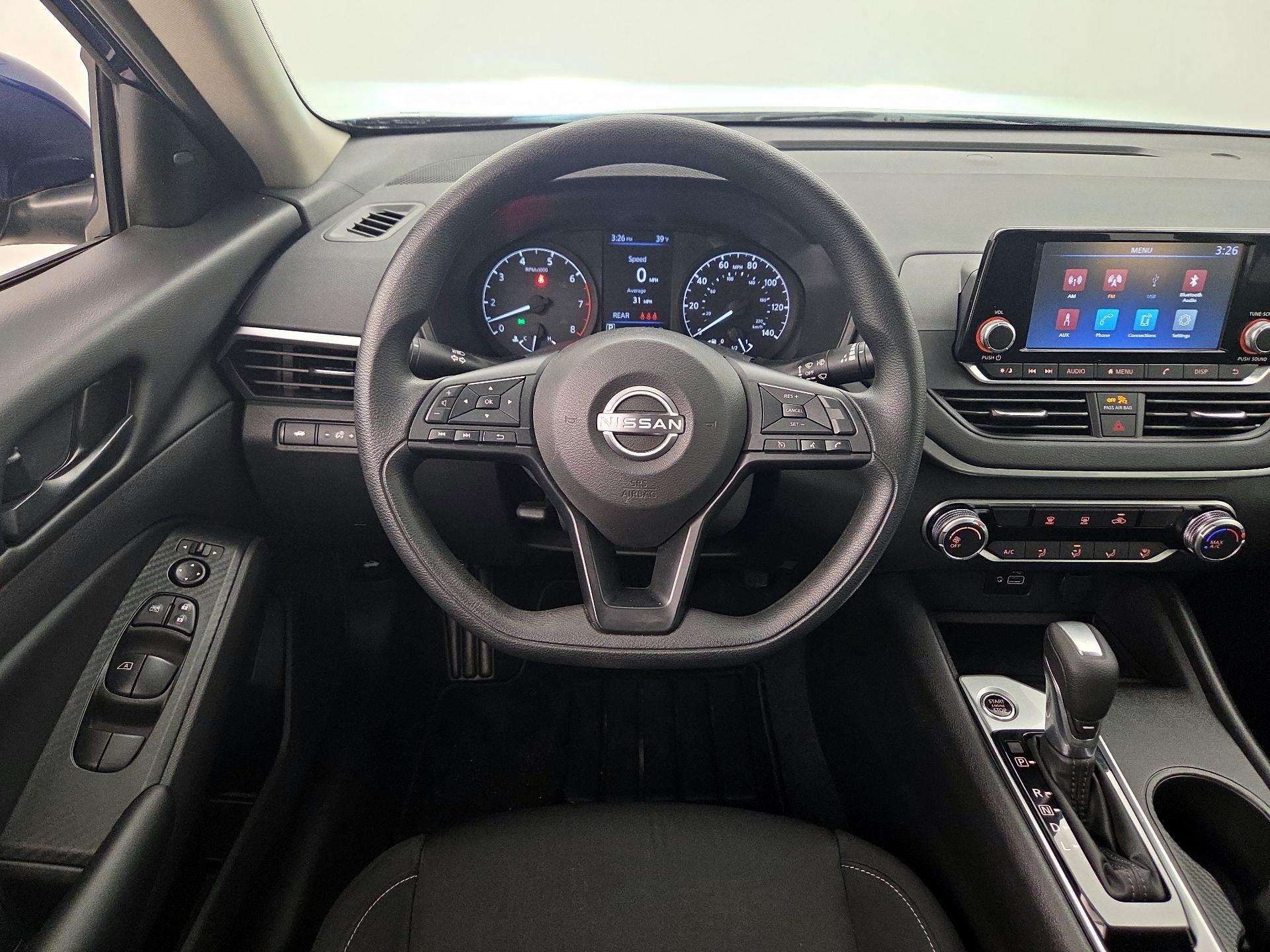 Thumbnail: 2023 Nissan Altima - 10