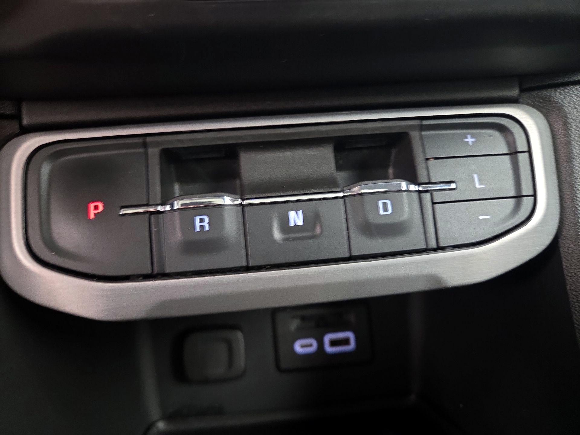 Thumbnail: 2023 GMC Acadia - 18