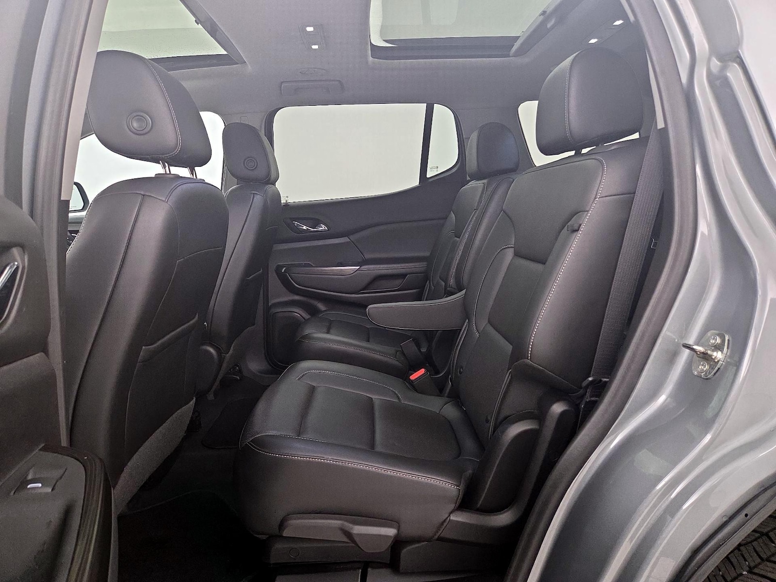 2023 GMC Acadia SLT - Photo 22