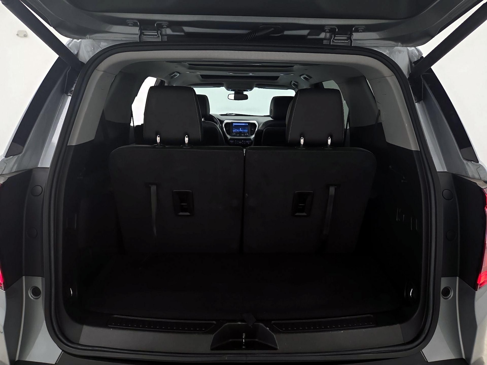 2023 GMC Acadia SLT - Photo 24
