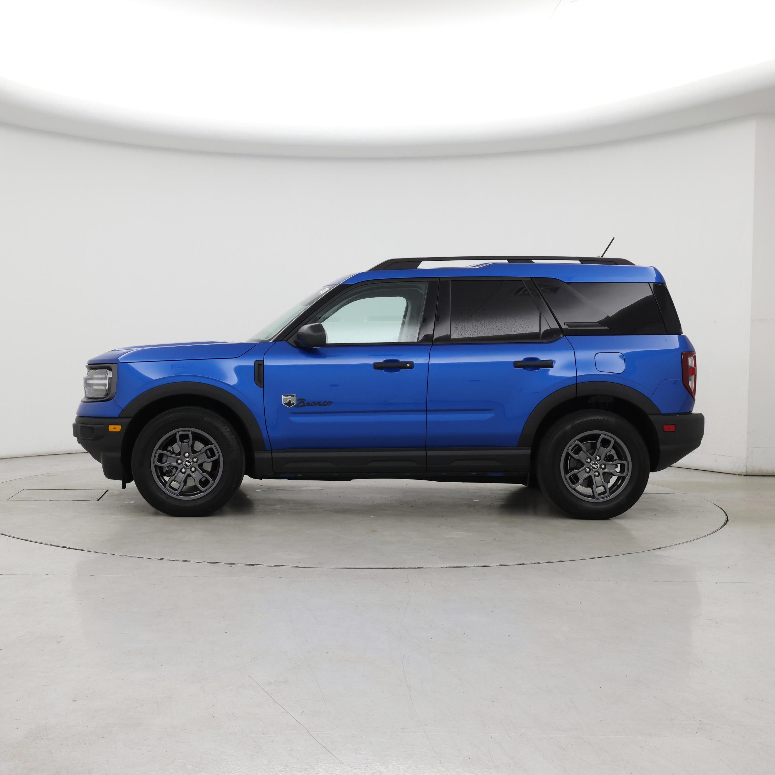 Thumbnail: 2022 Ford Bronco Sport - 3