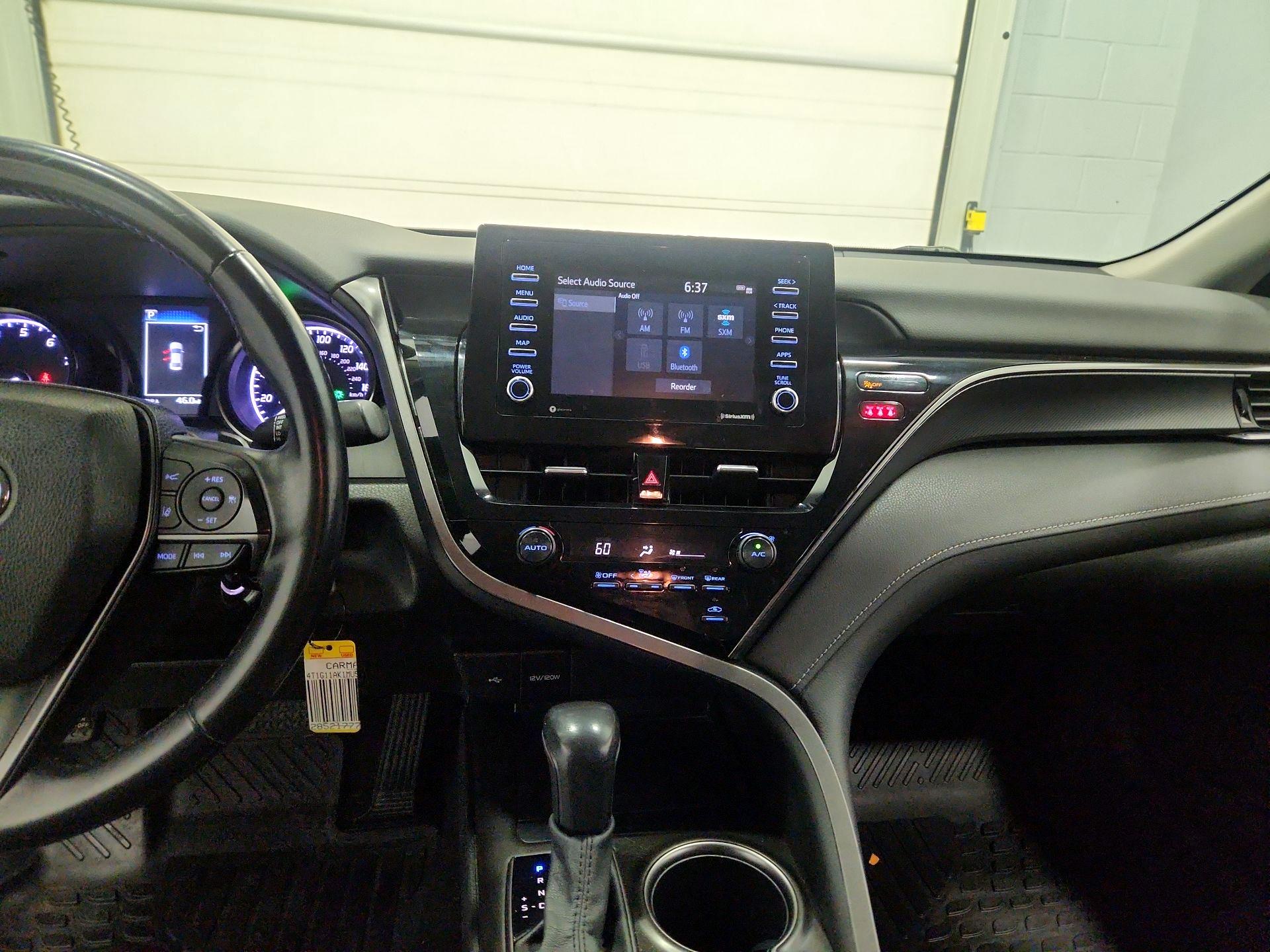 Thumbnail: 2021 Toyota Camry - 9