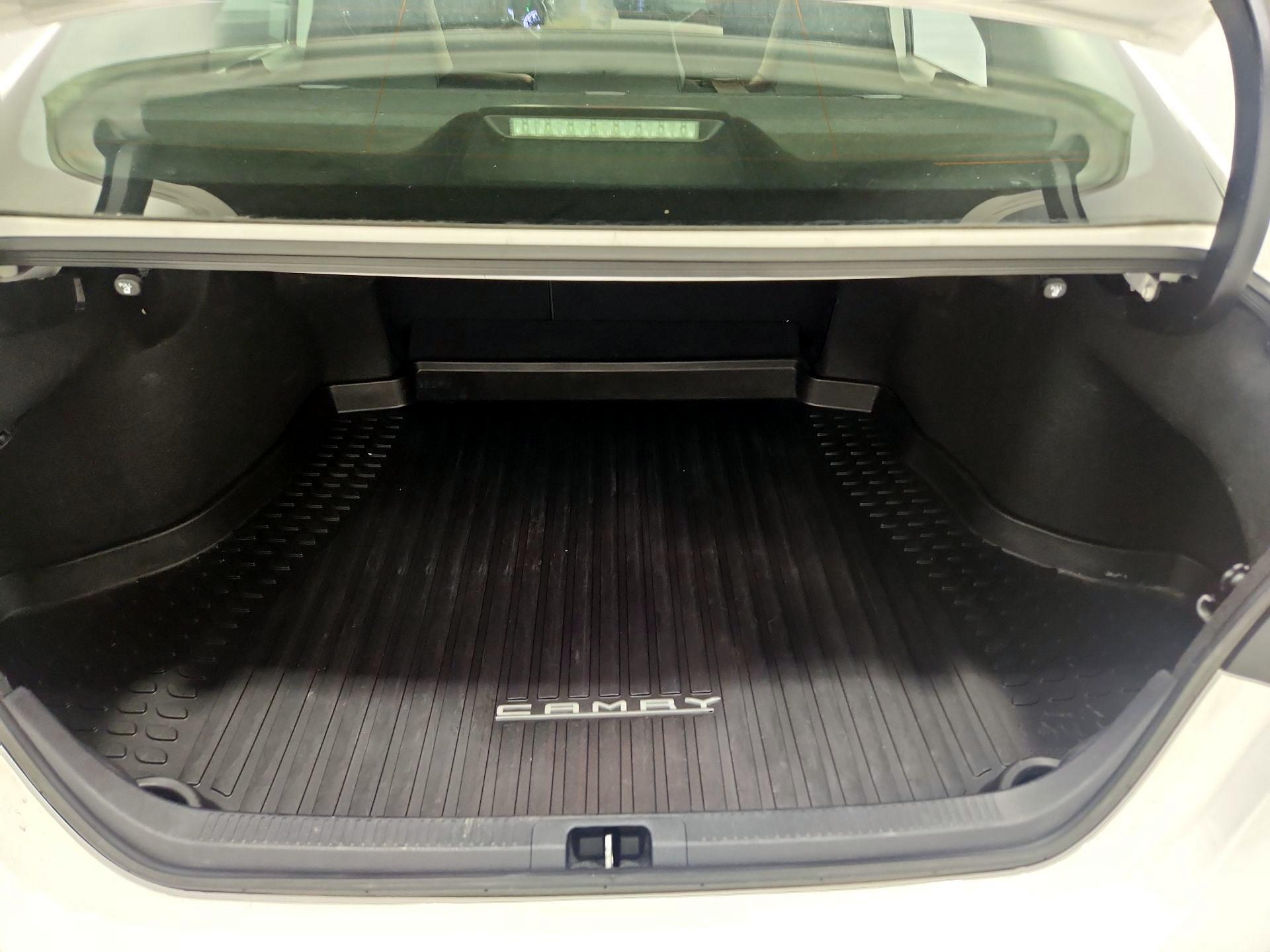 Thumbnail: 2021 Toyota Camry - 20