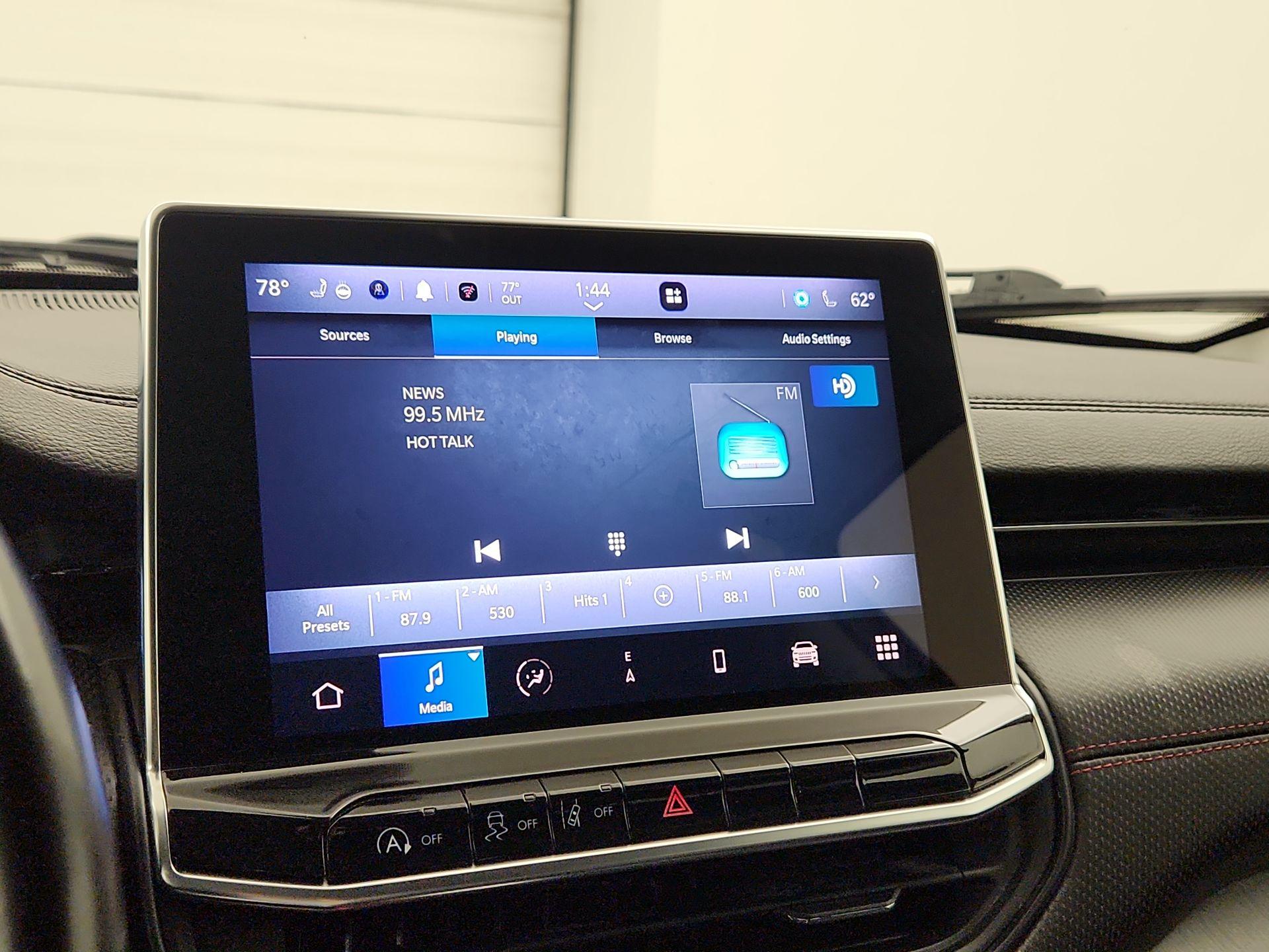 Thumbnail: 2022 Jeep Compass - 14