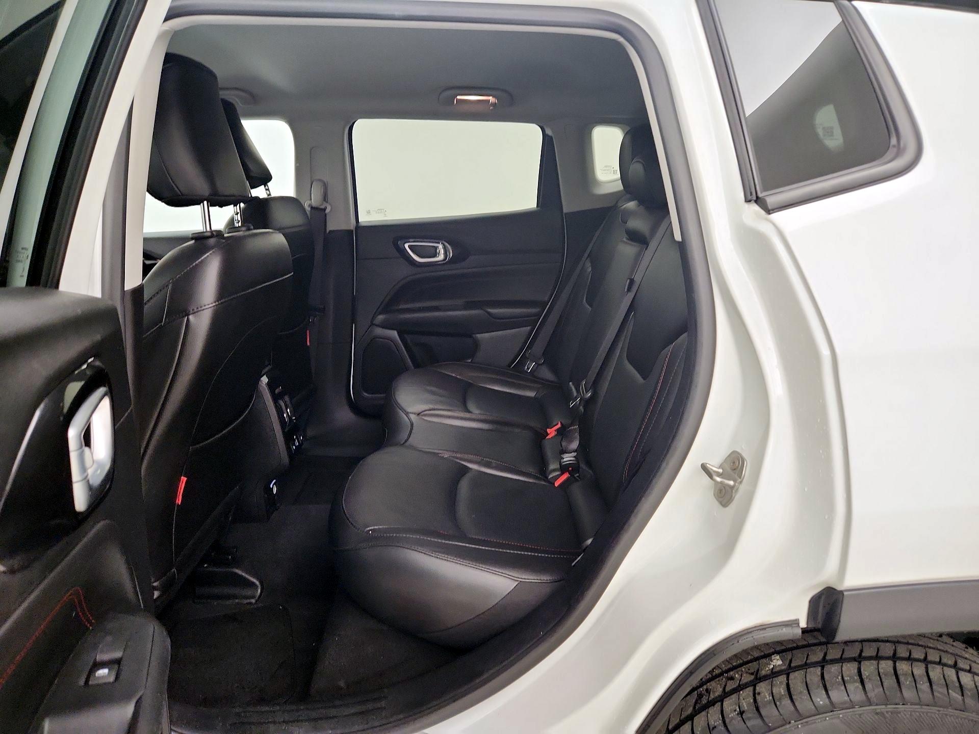 Thumbnail: 2022 Jeep Compass - 18