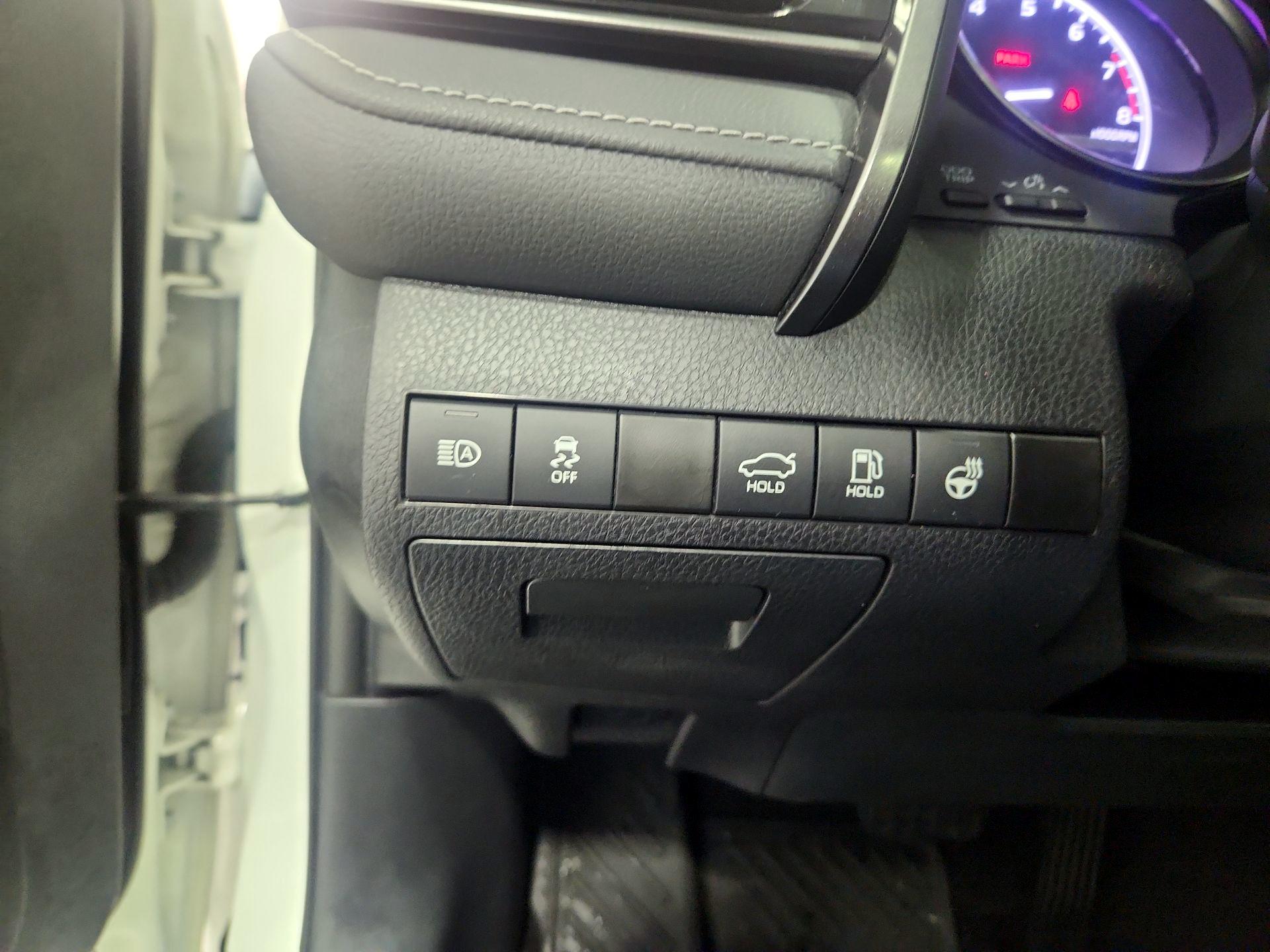 Thumbnail: 2023 Toyota Camry - 13