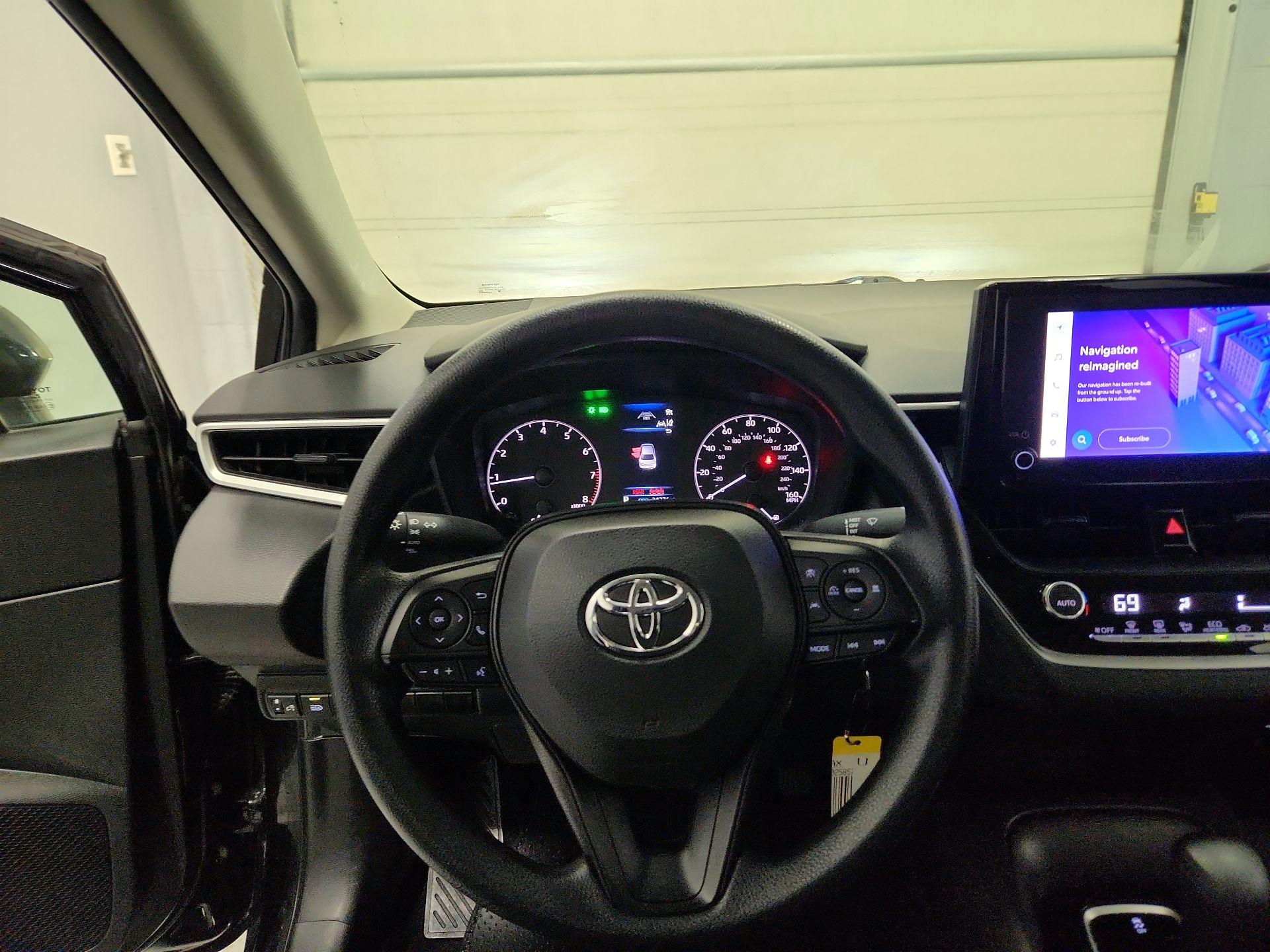 Thumbnail: 2023 Toyota Corolla - 10