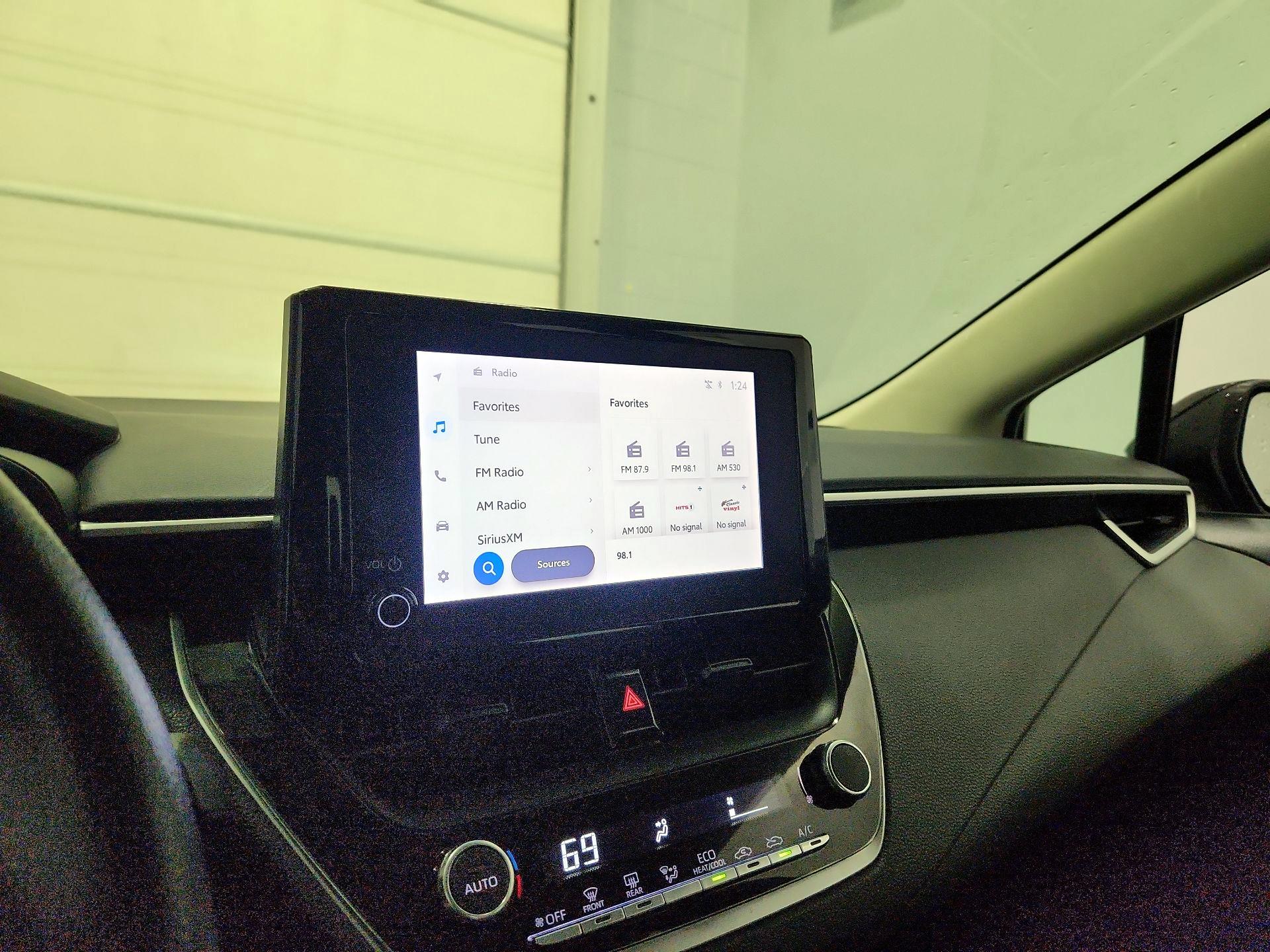 Thumbnail: 2023 Toyota Corolla - 15