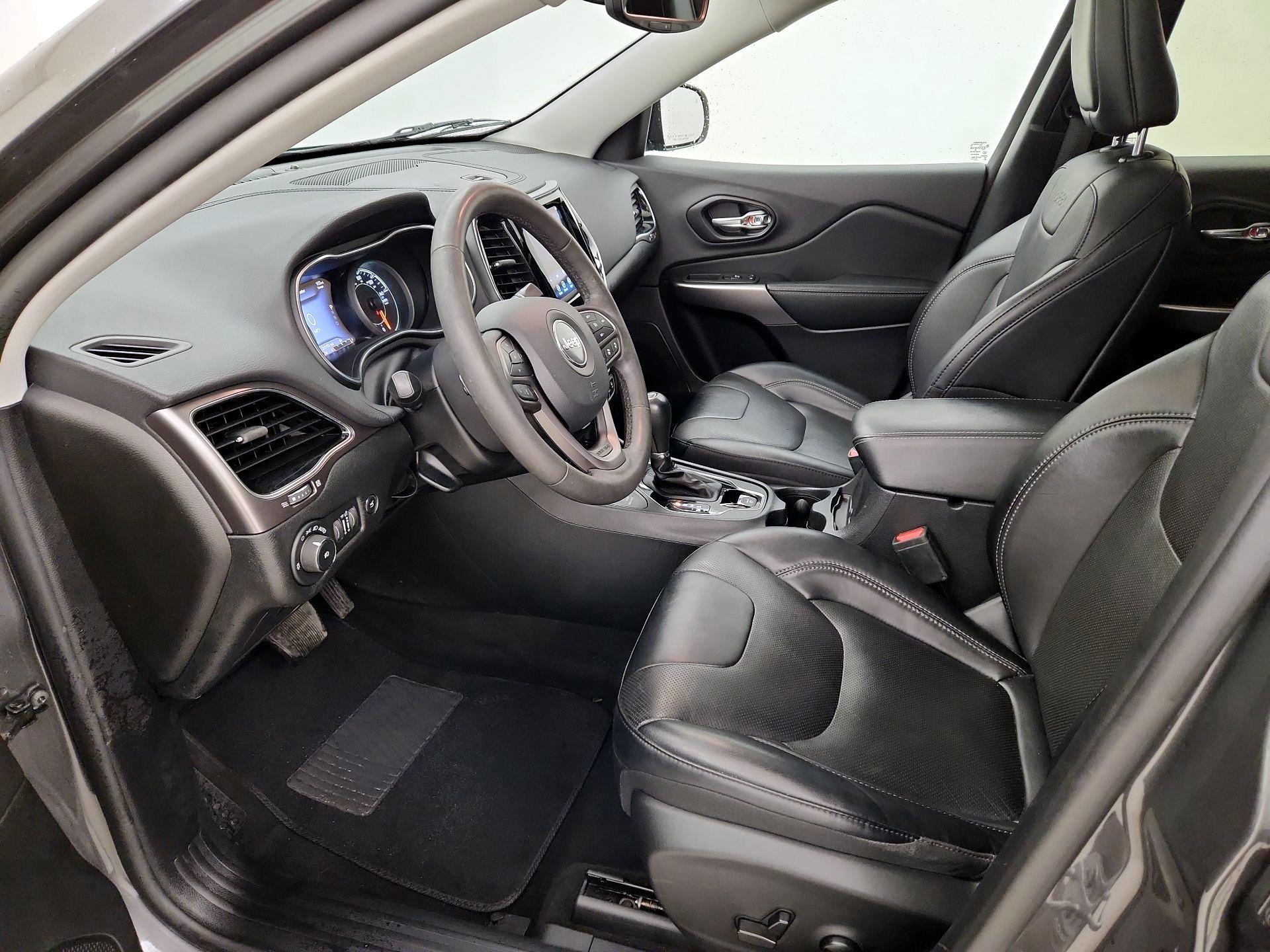 Thumbnail: 2022 Jeep Cherokee - 9