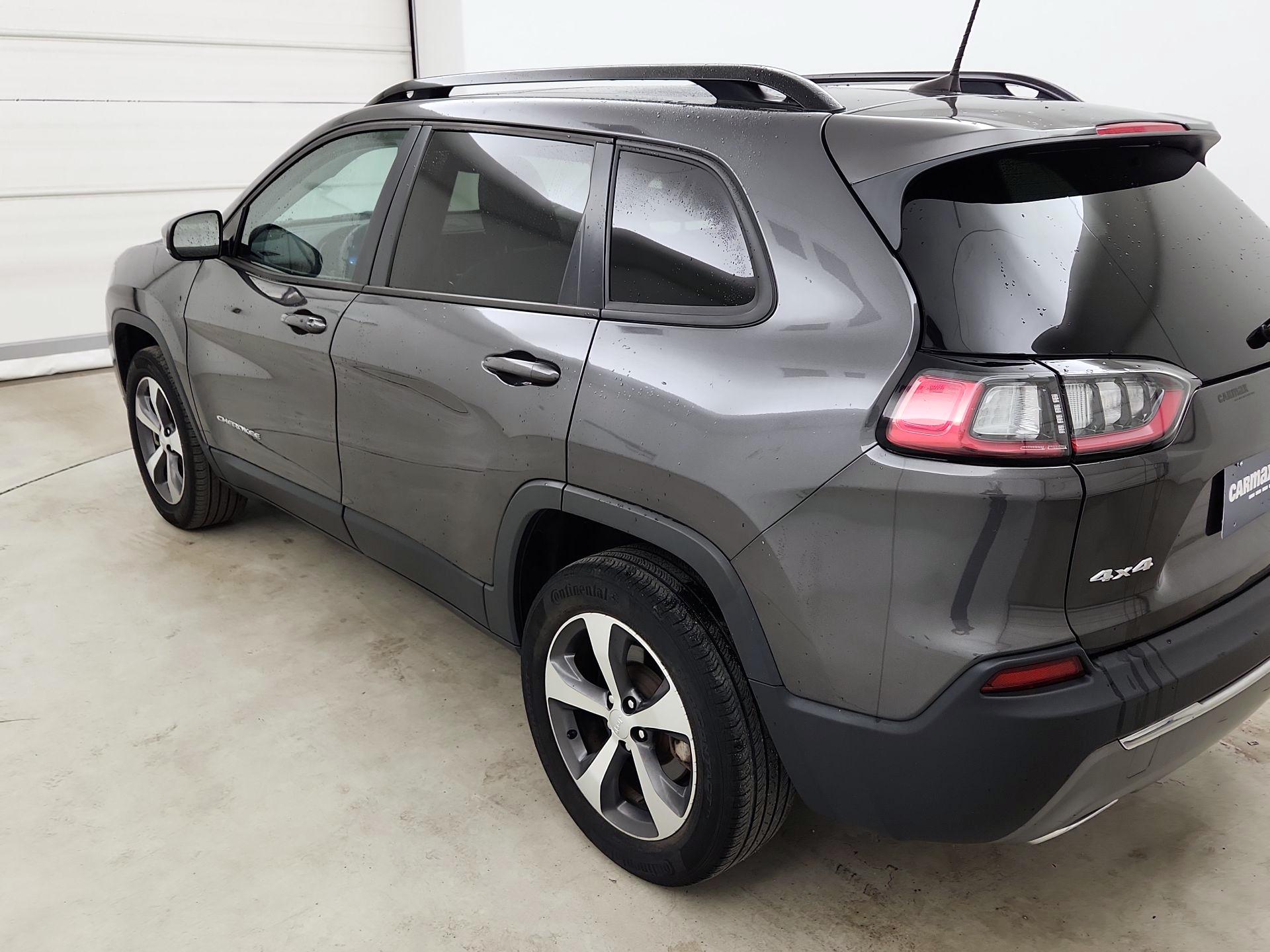 Thumbnail: 2022 Jeep Cherokee - 7