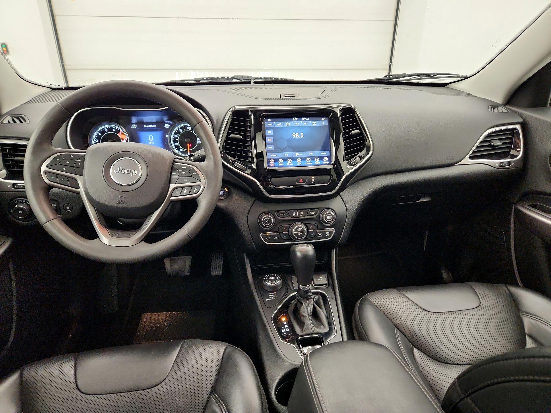 Thumbnail: 2022 Jeep Cherokee - 8