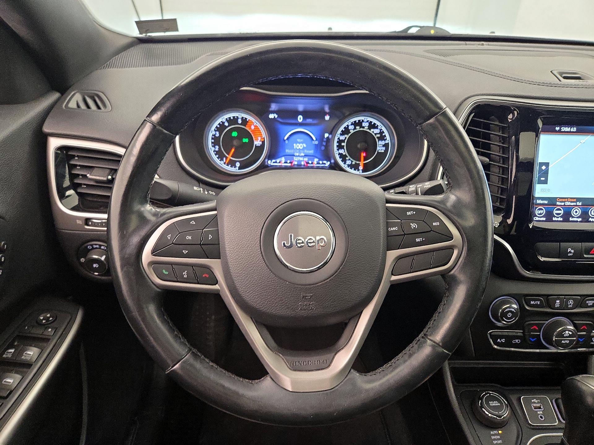 Thumbnail: 2020 Jeep Cherokee - 10