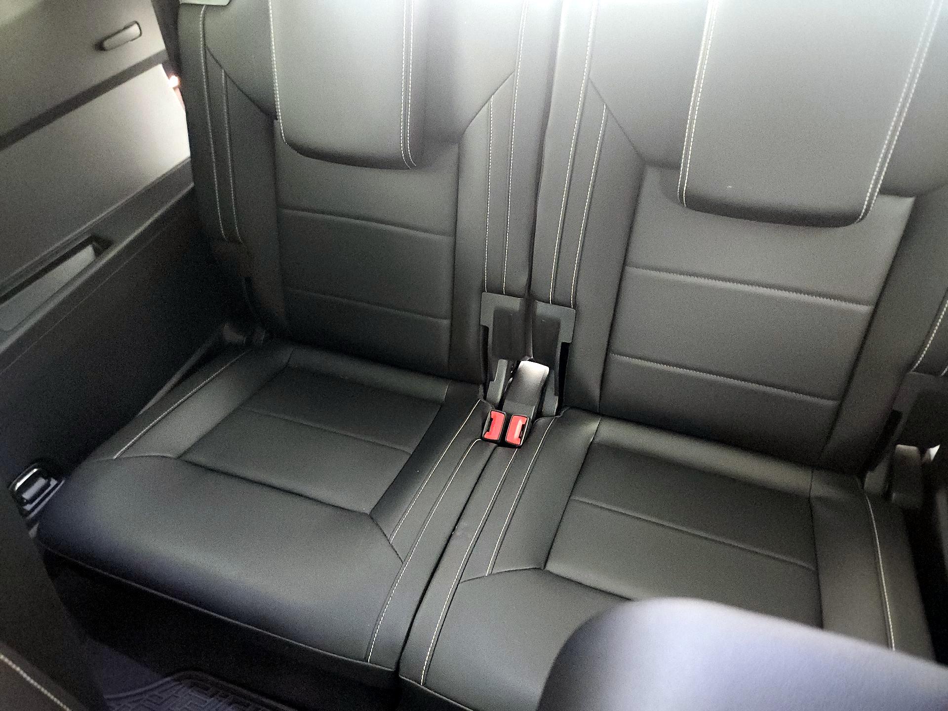 Thumbnail: 2023 Volkswagen Atlas - 17