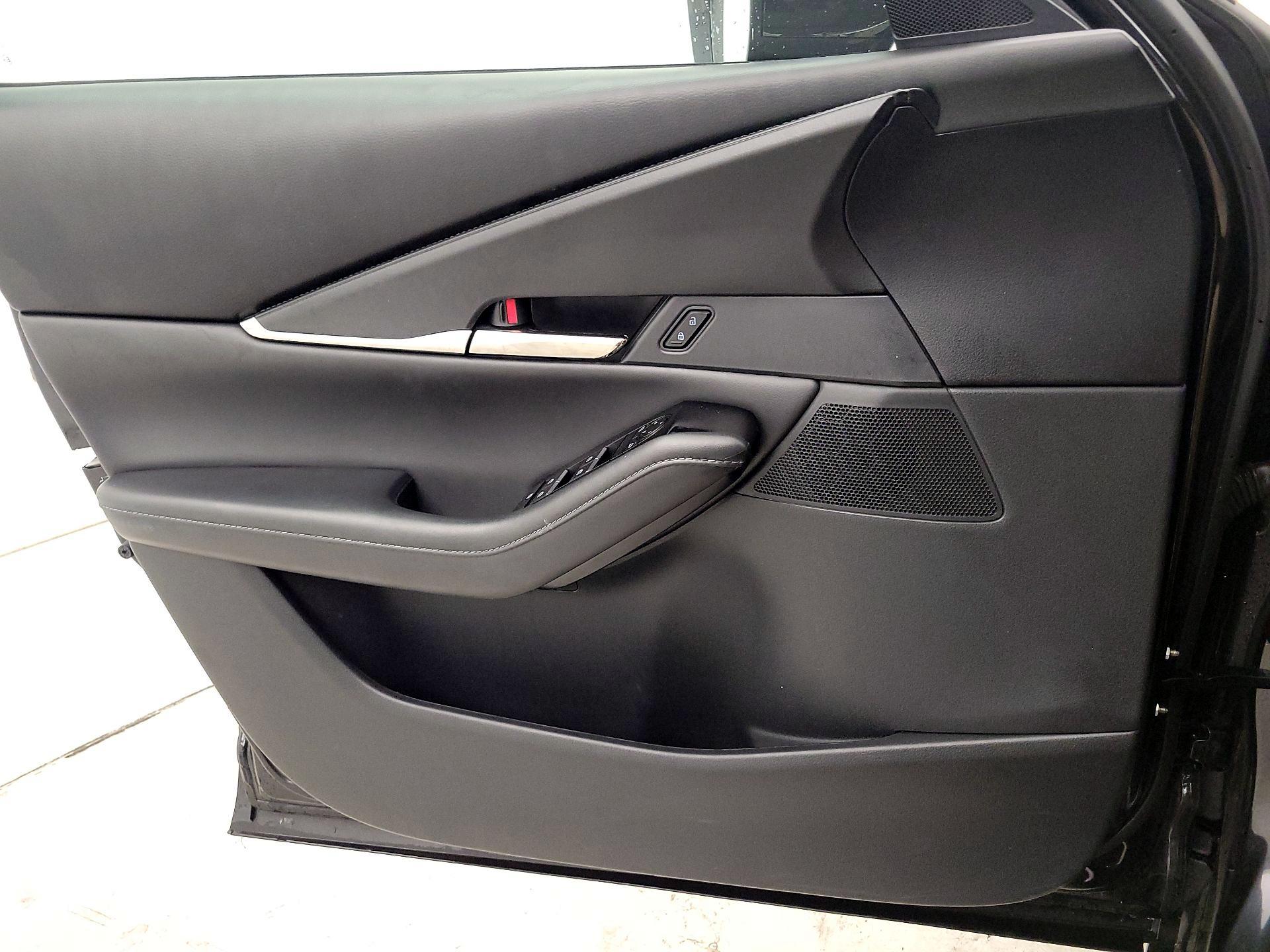 Thumbnail: 2023 Mazda CX-30 - 12