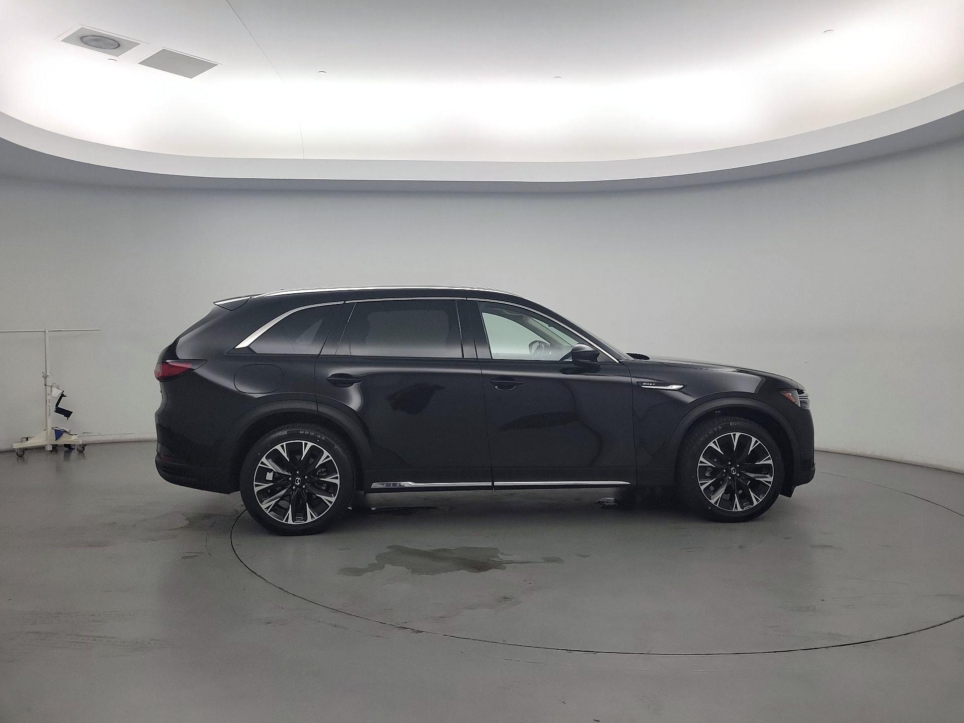 Thumbnail: 2024 Mazda CX-90 - 4